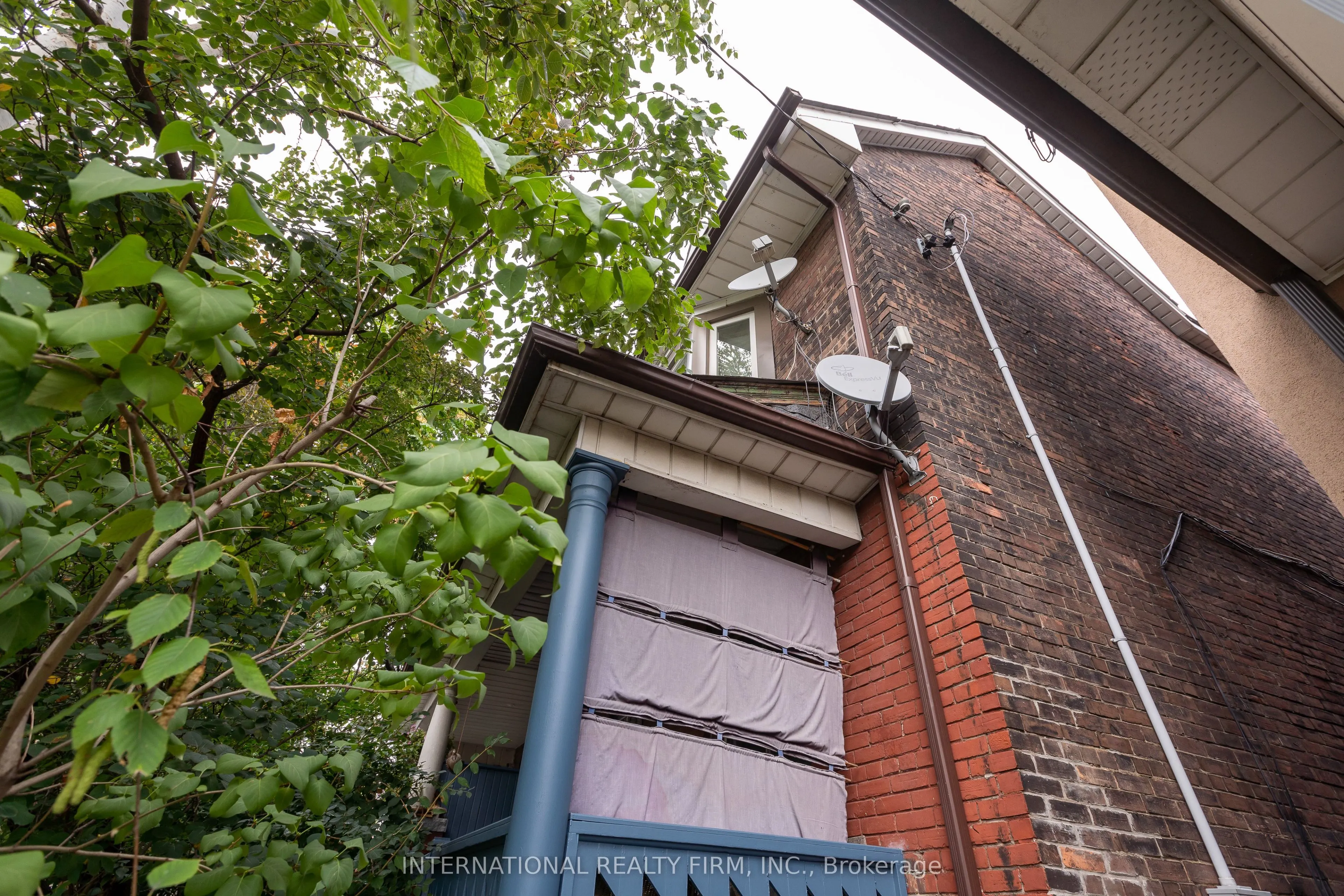 1273 Lansdowne Avenue