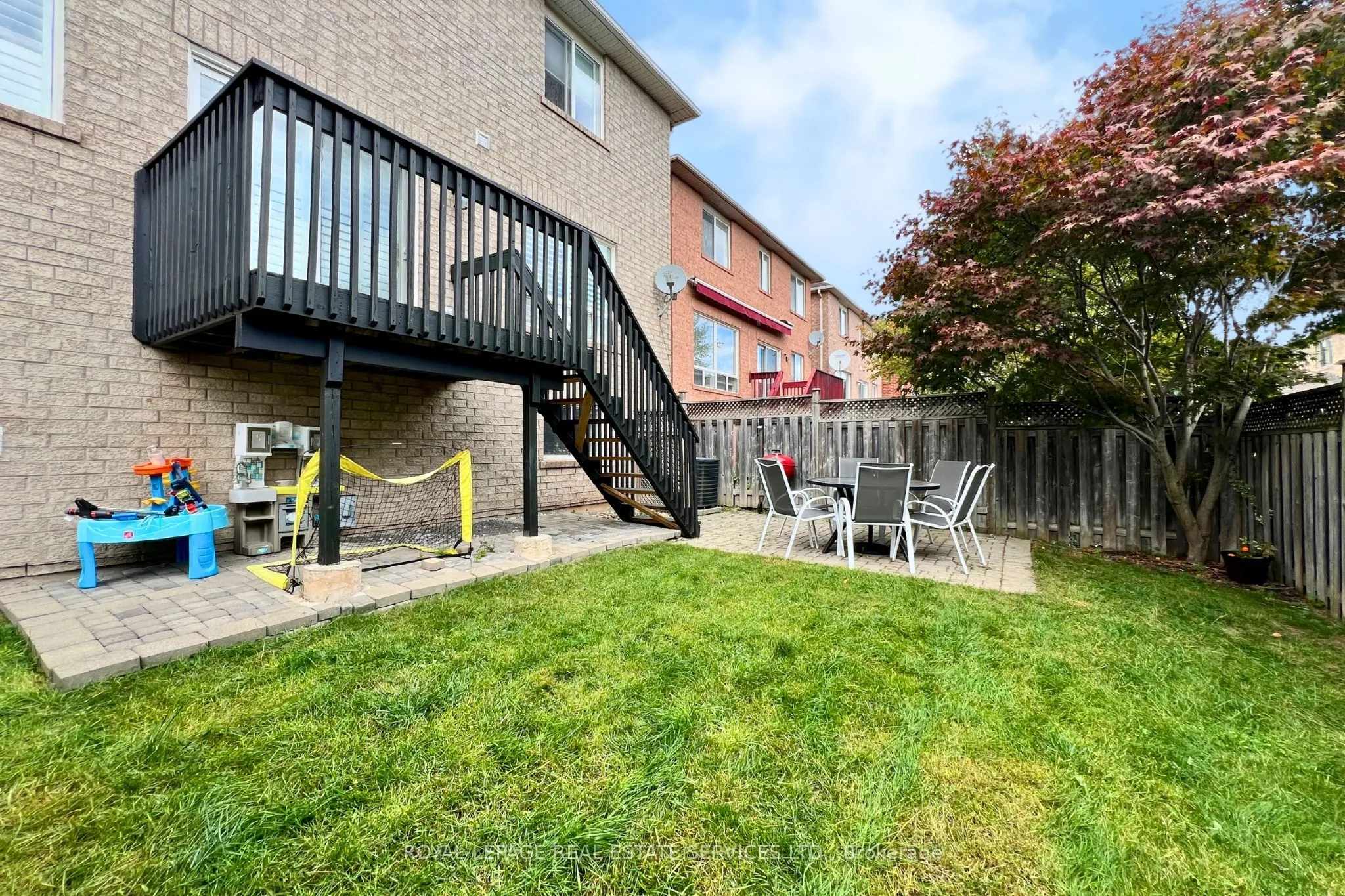 2384 Hollybrook Drive