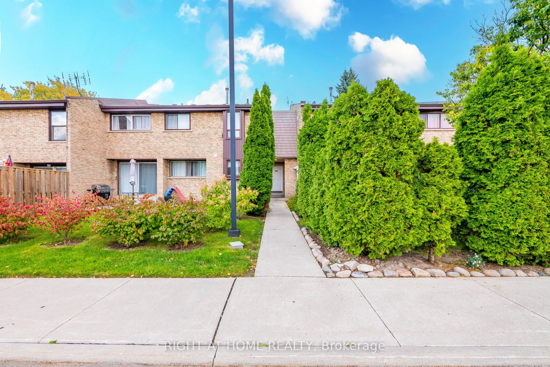 2605 Woodchester Drive, #32
