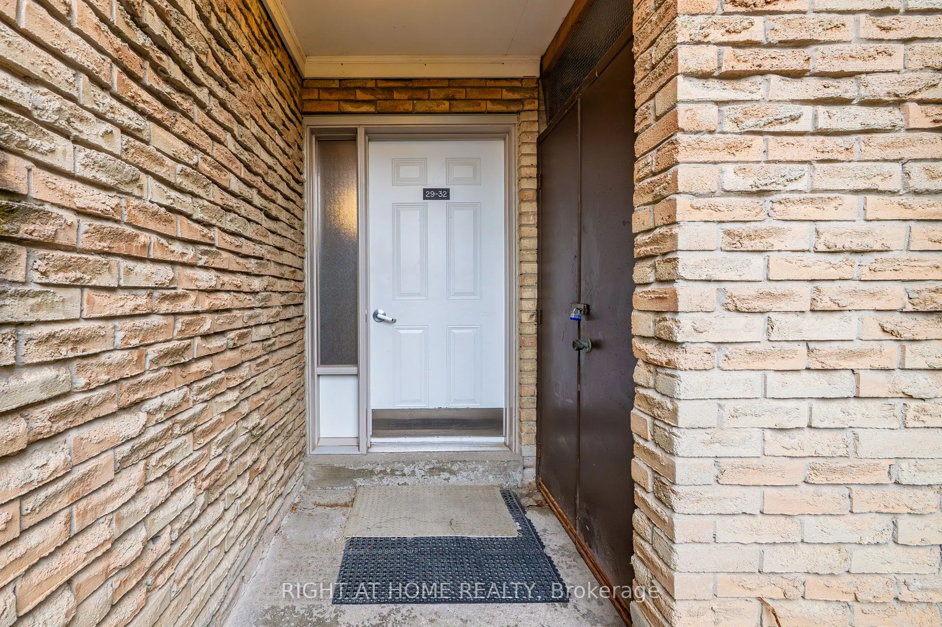 2605 Woodchester Drive, #32