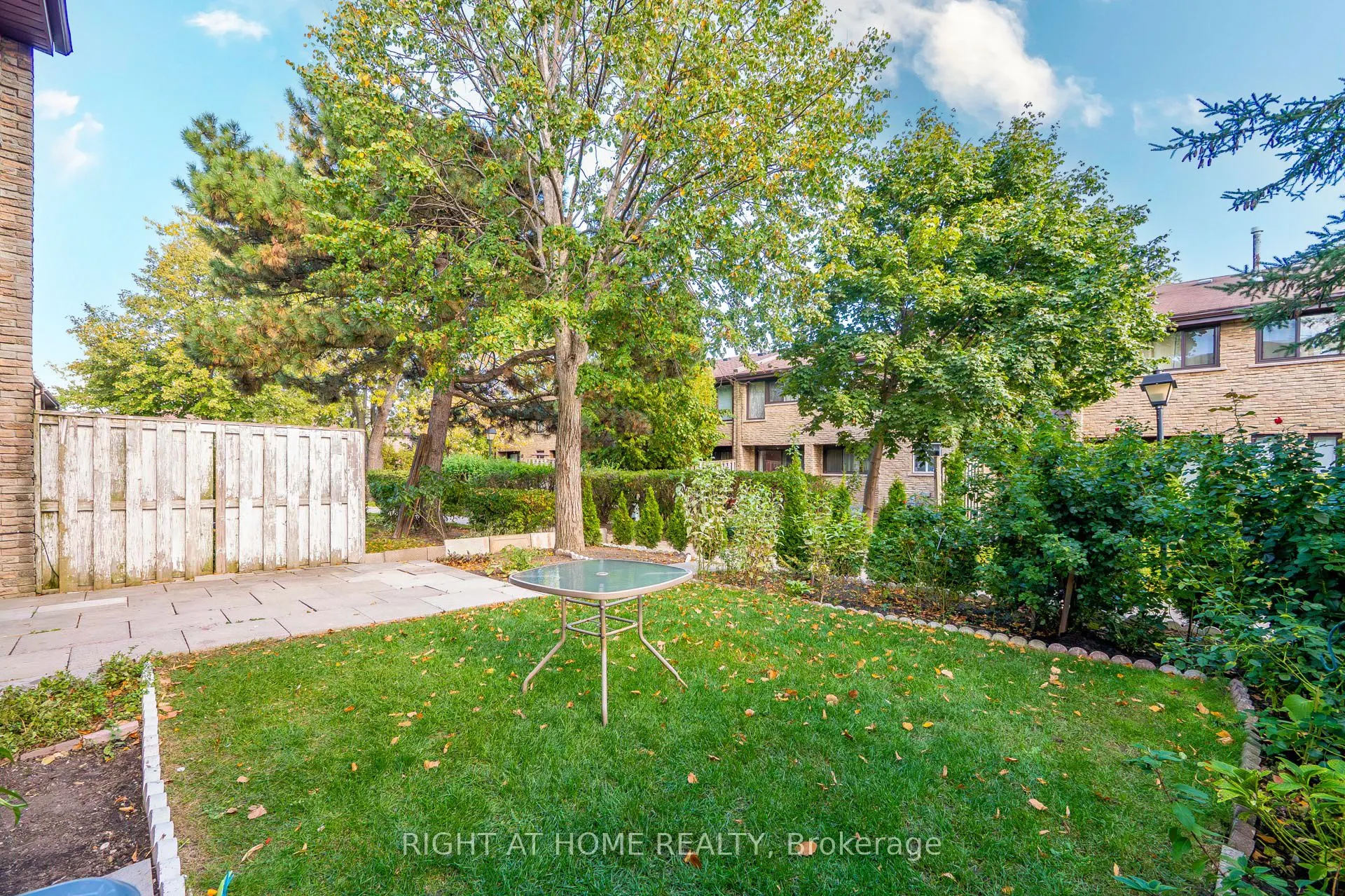 2605 Woodchester Drive, #32