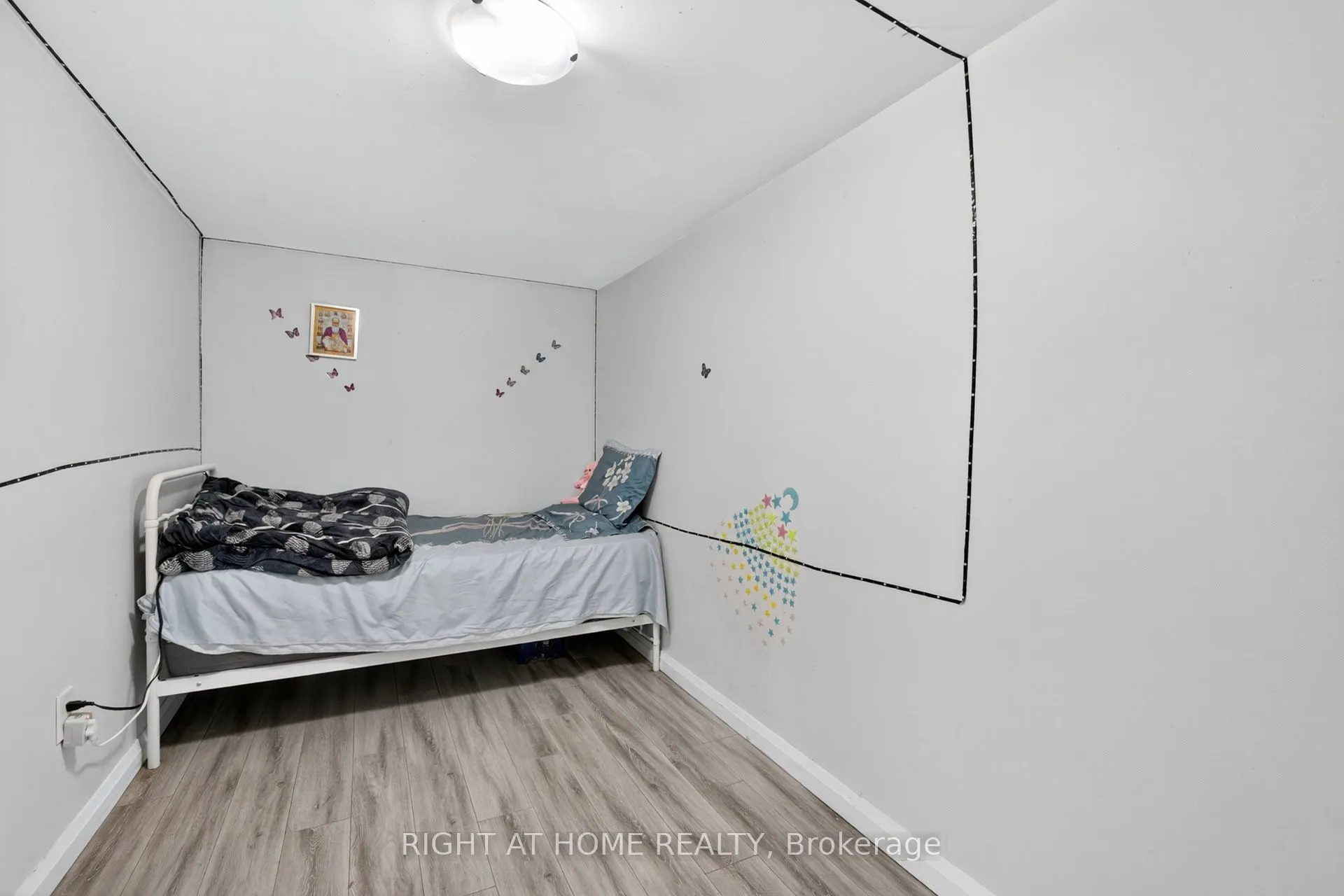 2605 Woodchester Drive, #32