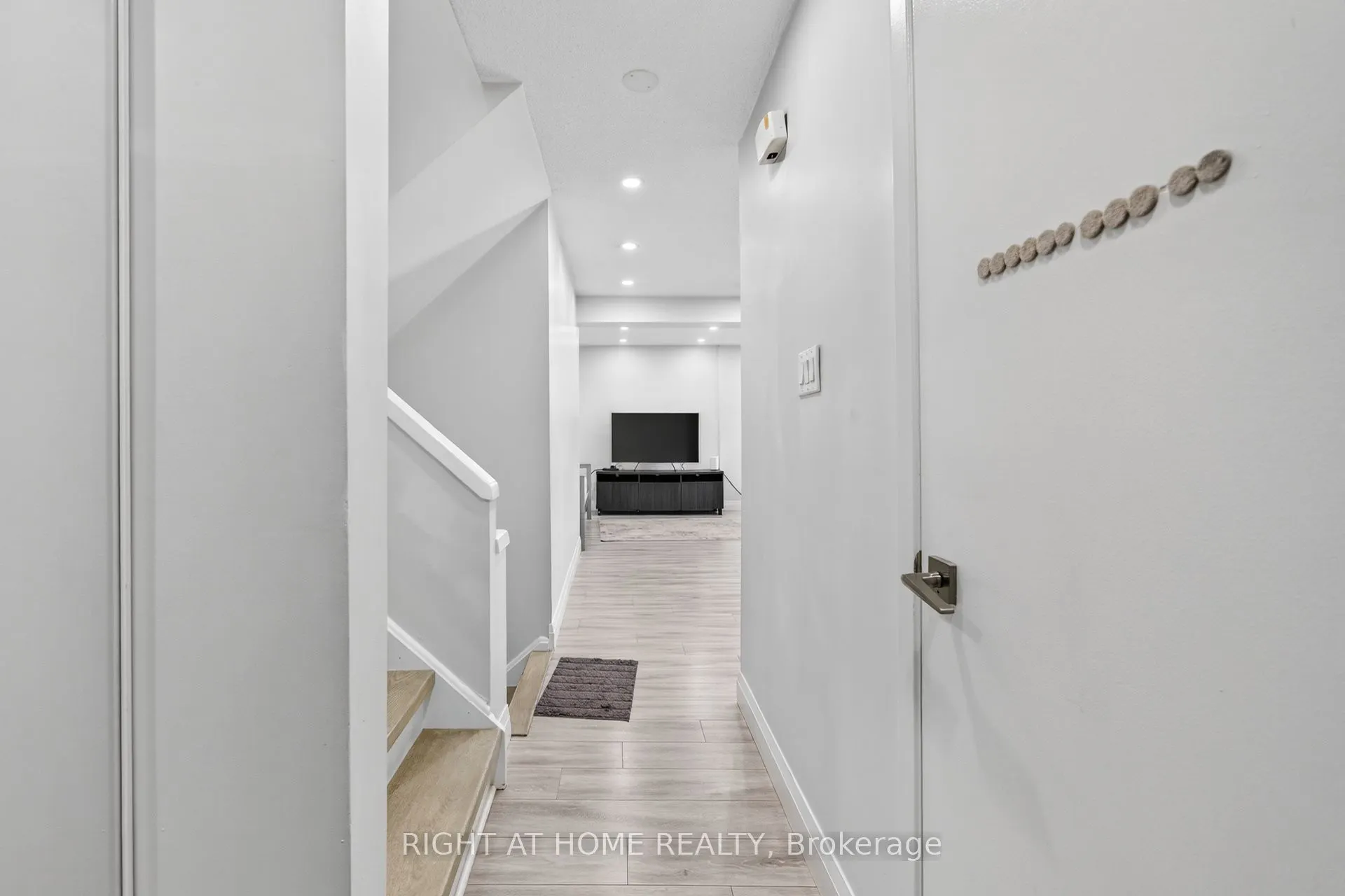 2605 Woodchester Drive, #32