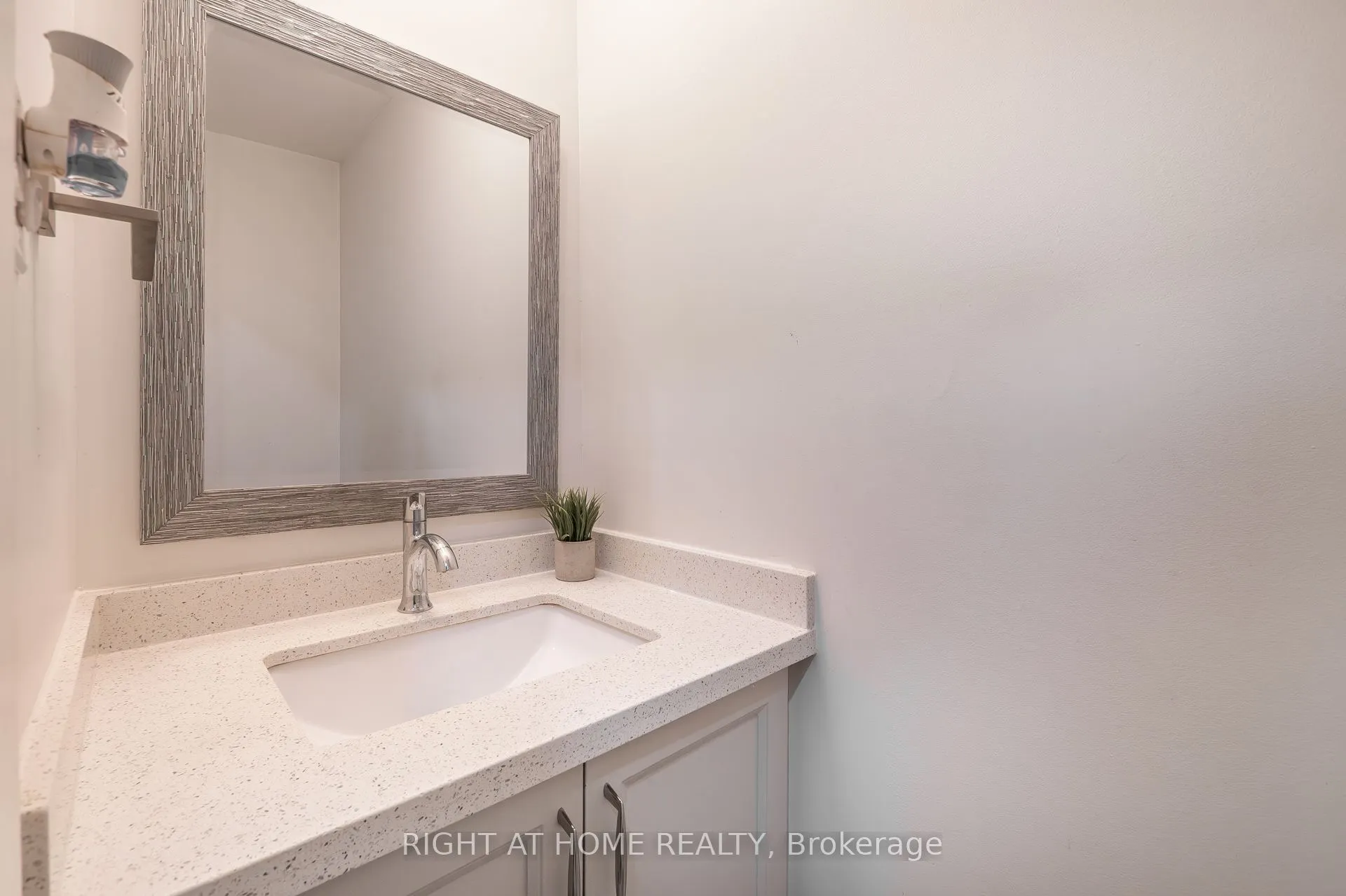 2605 Woodchester Drive, #32