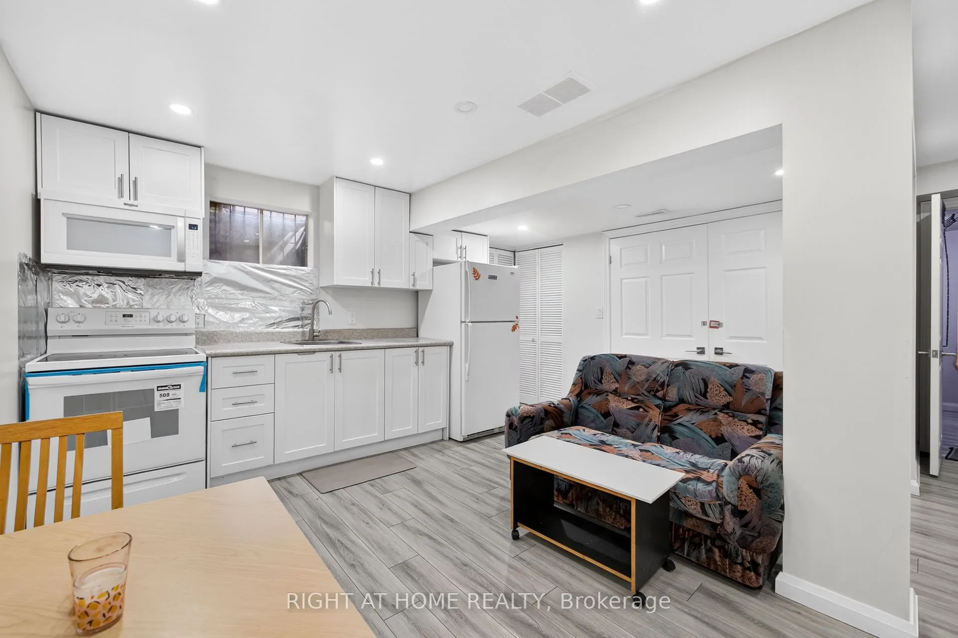 2605 Woodchester Drive, #32