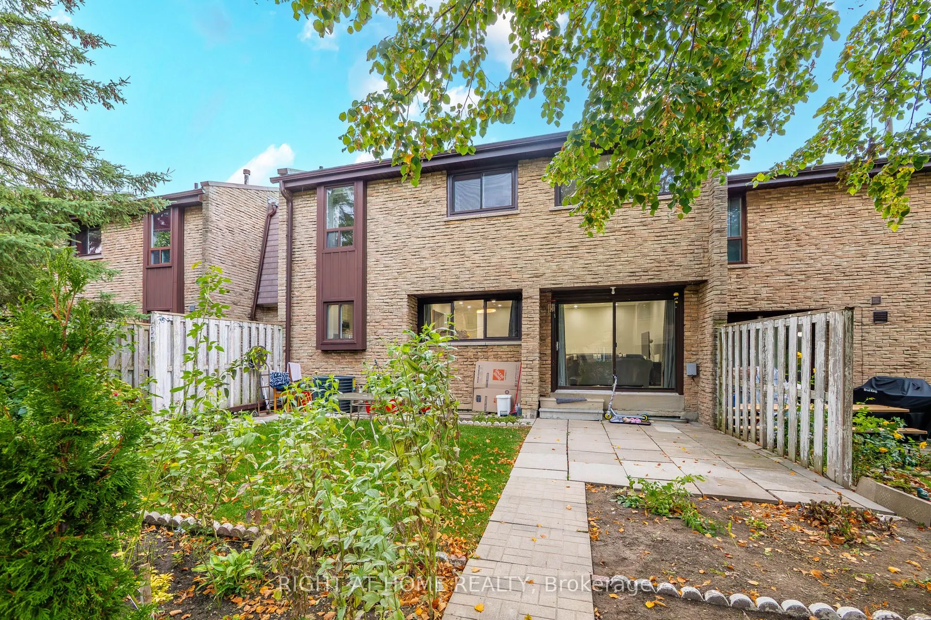 2605 Woodchester Drive, #32