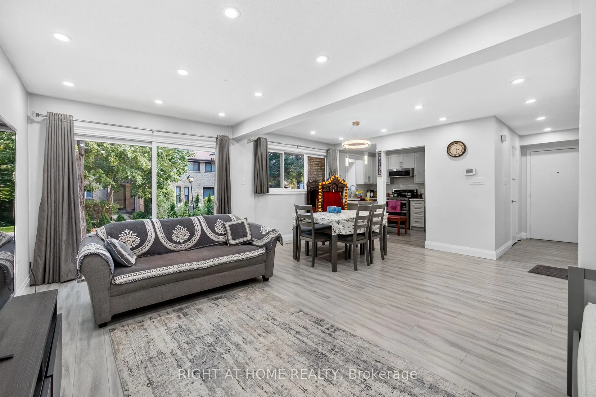 2605 Woodchester Drive, #32