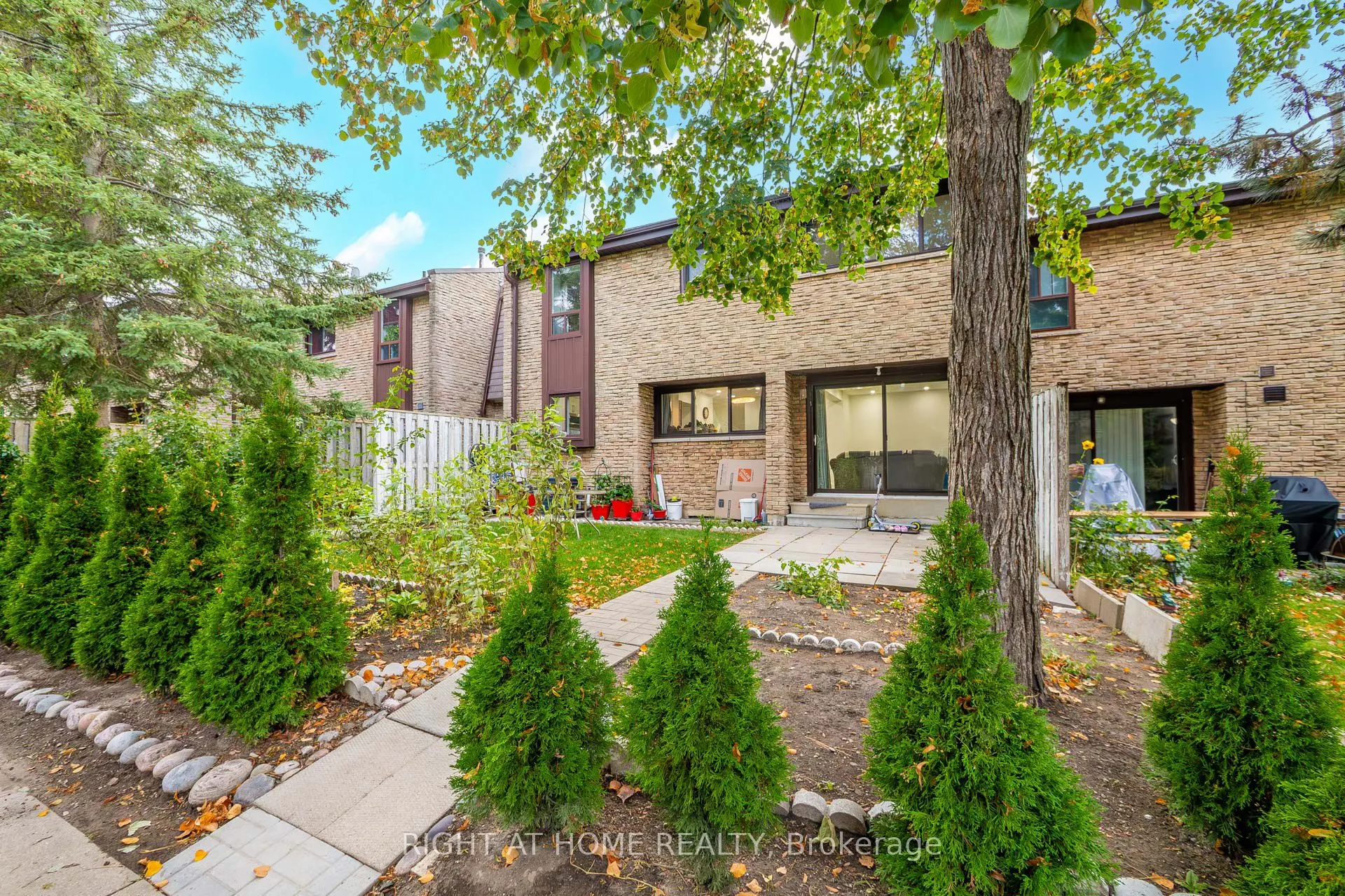 2605 Woodchester Drive, #32