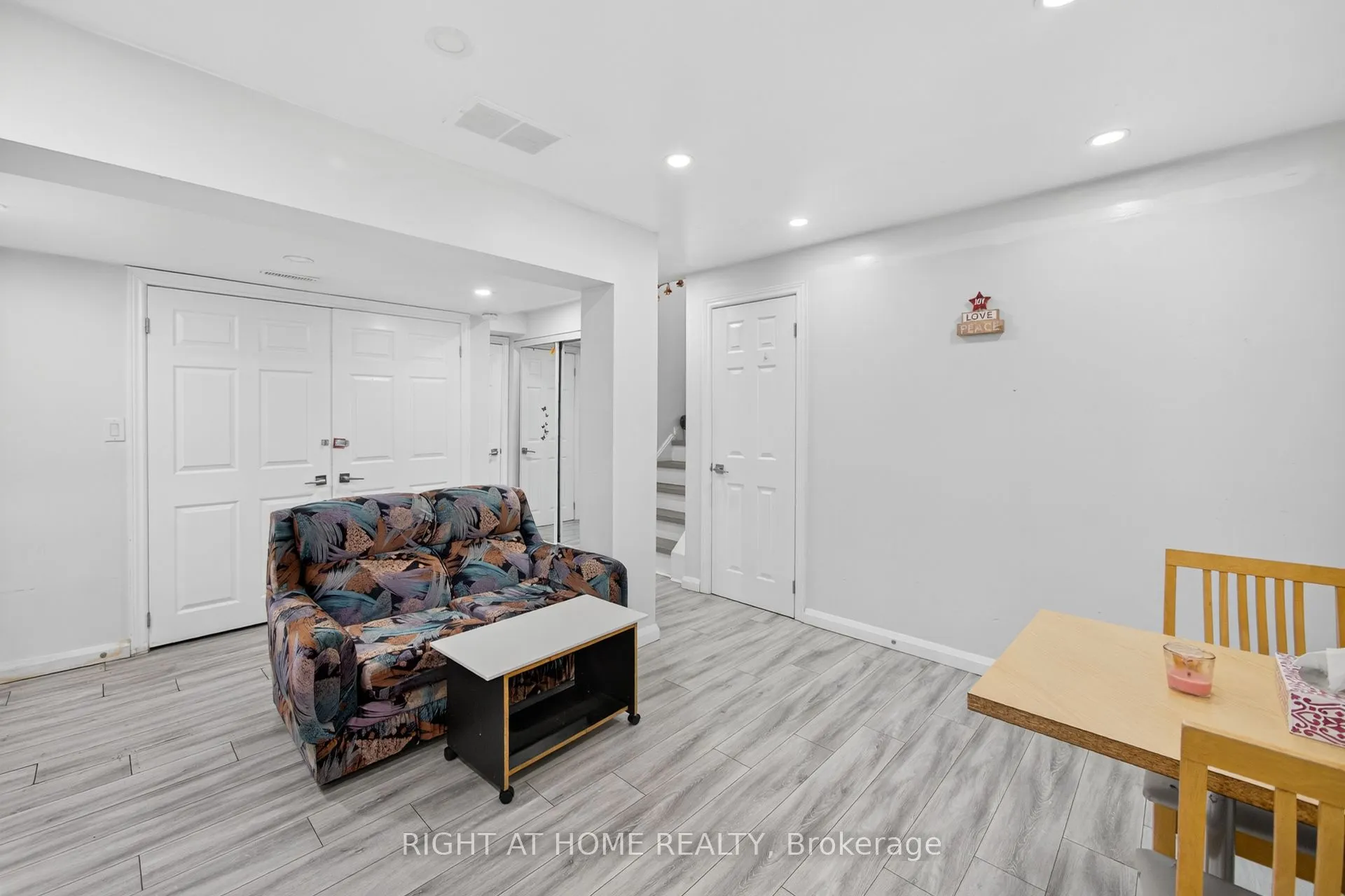 2605 Woodchester Drive, #32