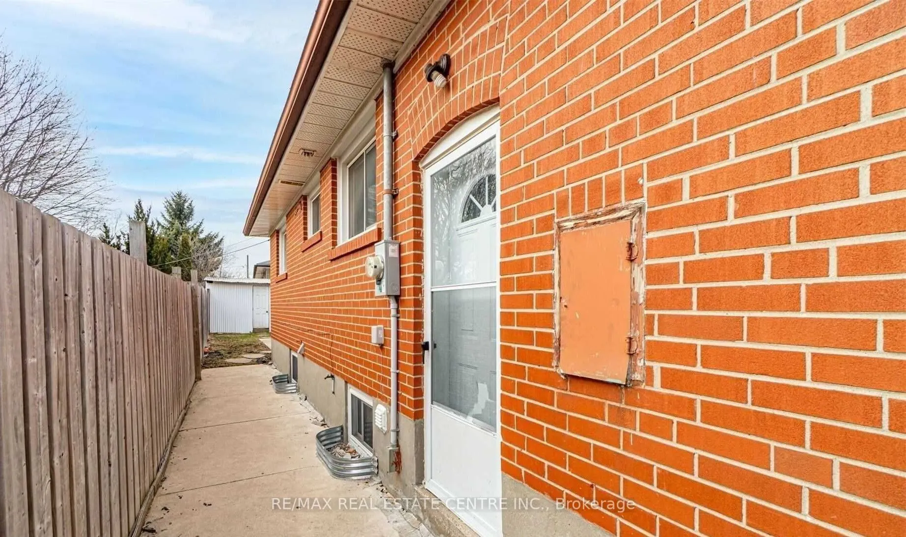 2 Milner Road