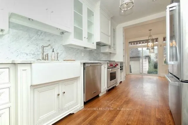 36 Glenholme Avenue, #Main