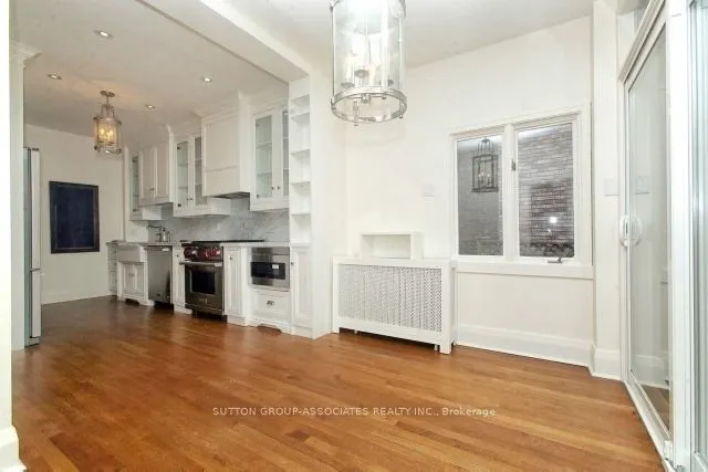 36 Glenholme Avenue, #Main