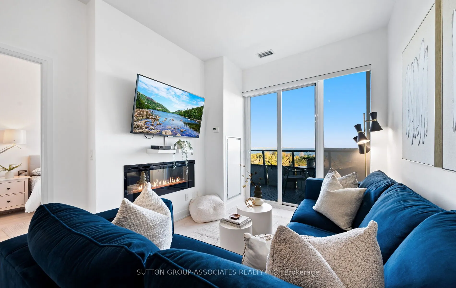 20 Shore Breeze Drive, #703