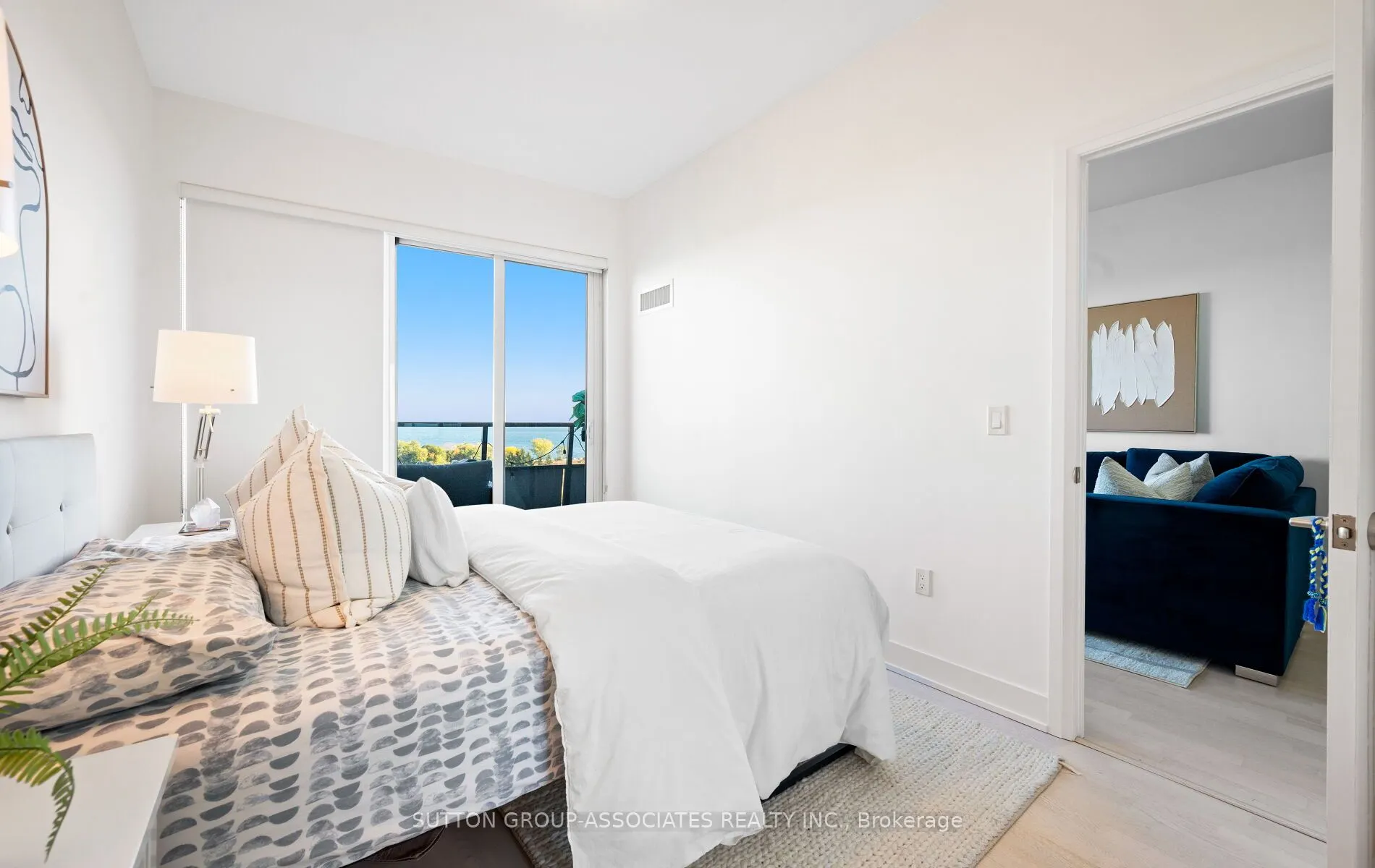 20 Shore Breeze Drive, #703