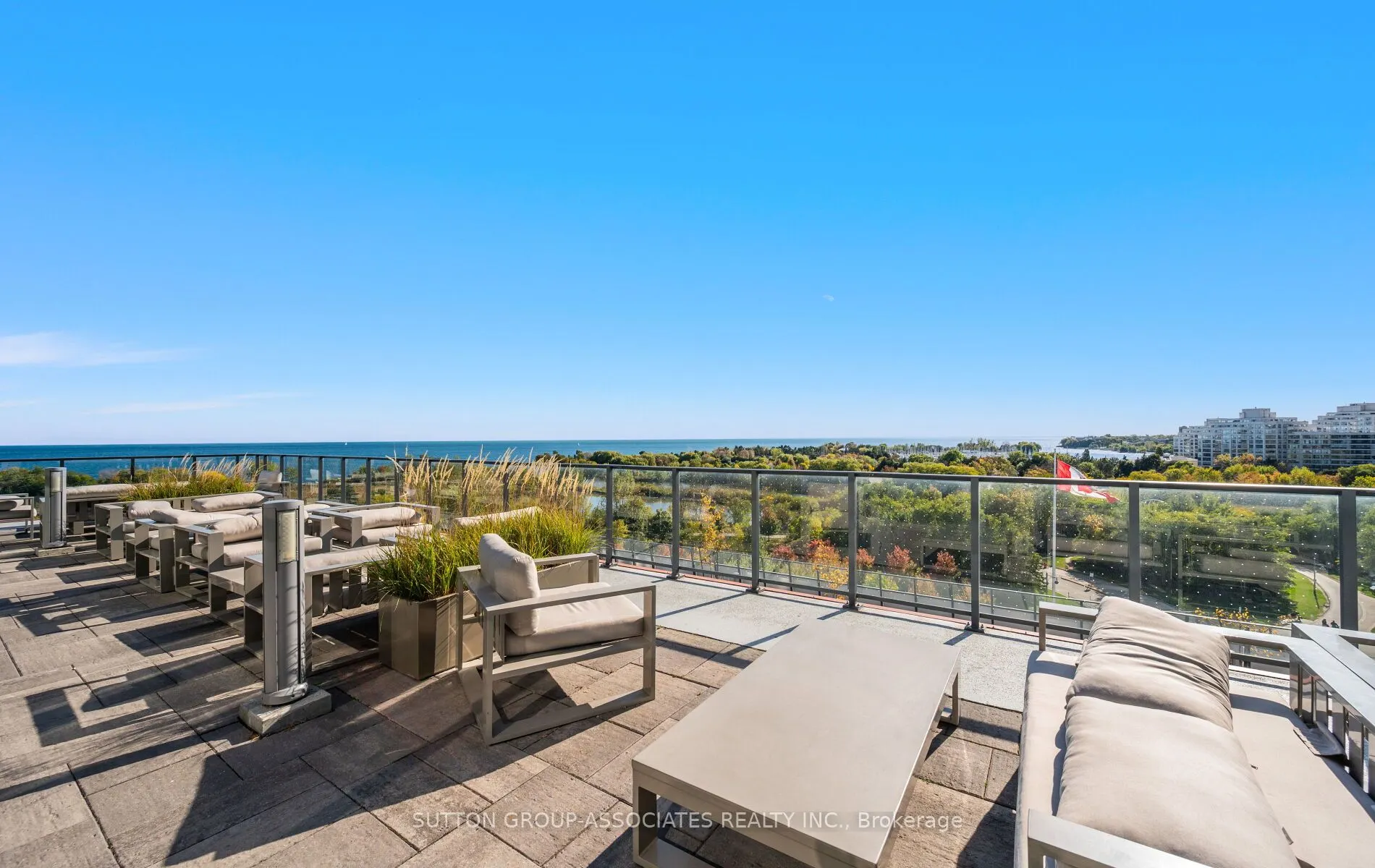 20 Shore Breeze Drive, #703