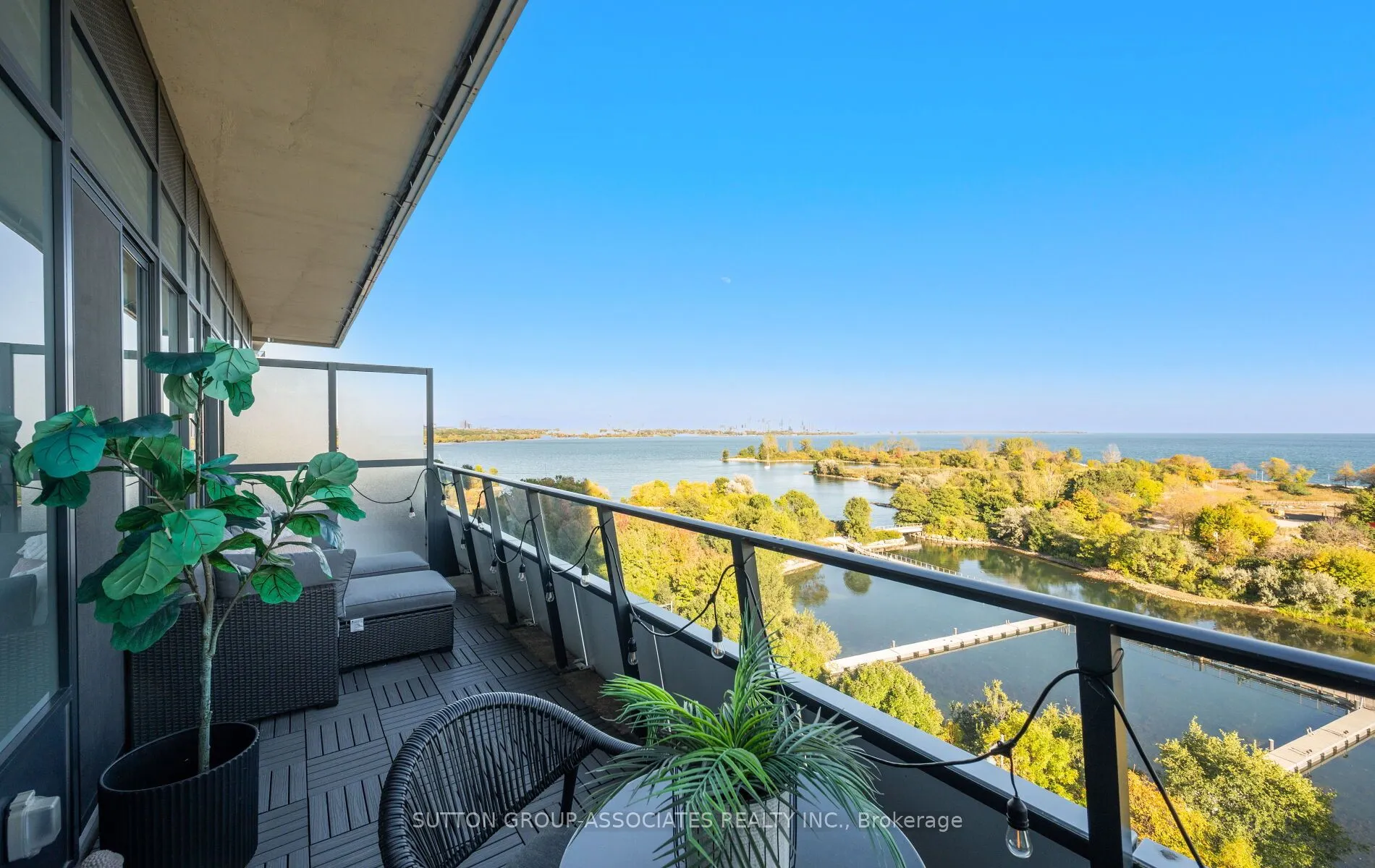 20 Shore Breeze Drive, #703