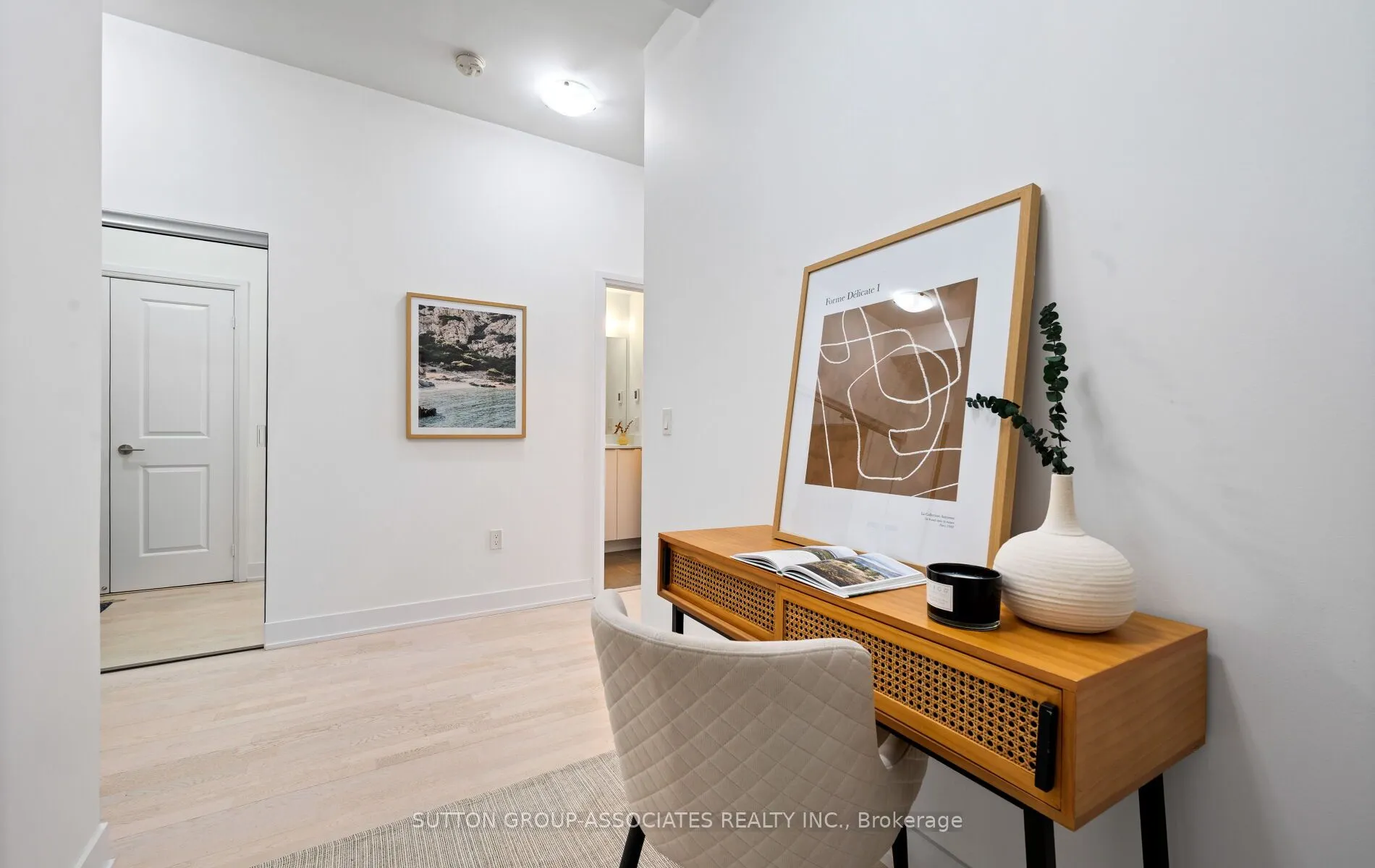 20 Shore Breeze Drive, #703