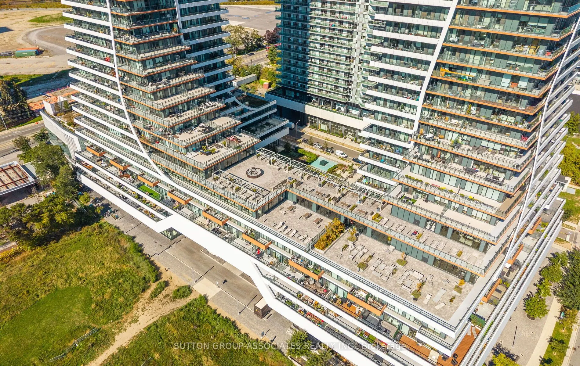 20 Shore Breeze Drive, #703
