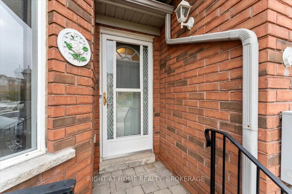 33 Atwood Avenue