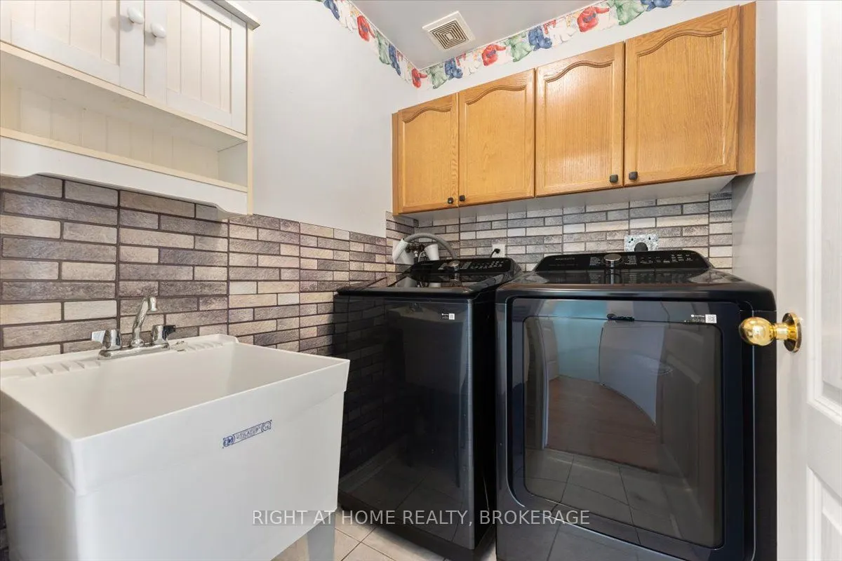 33 Atwood Avenue