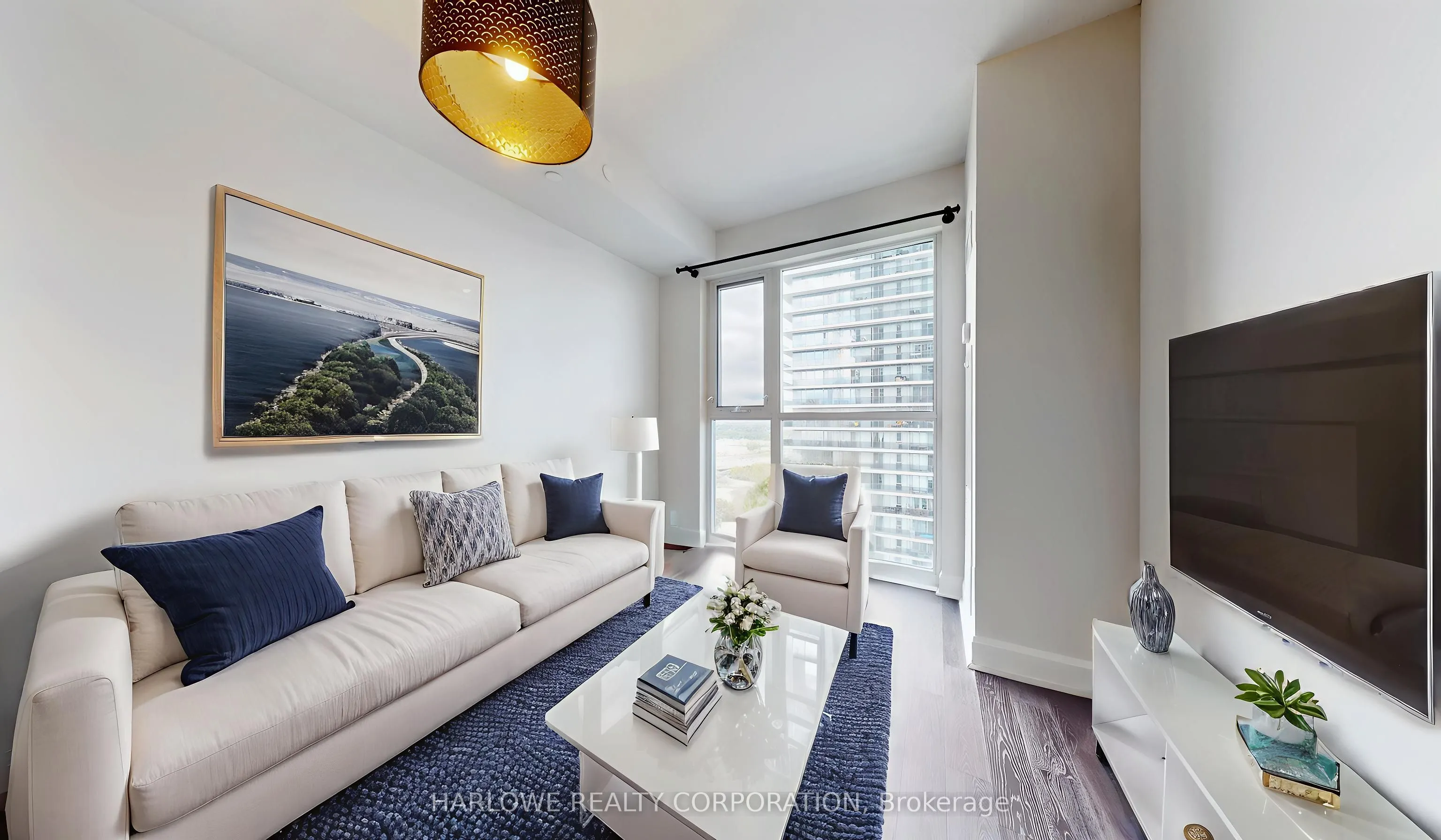 33 Shore Breeze Drive, #2006