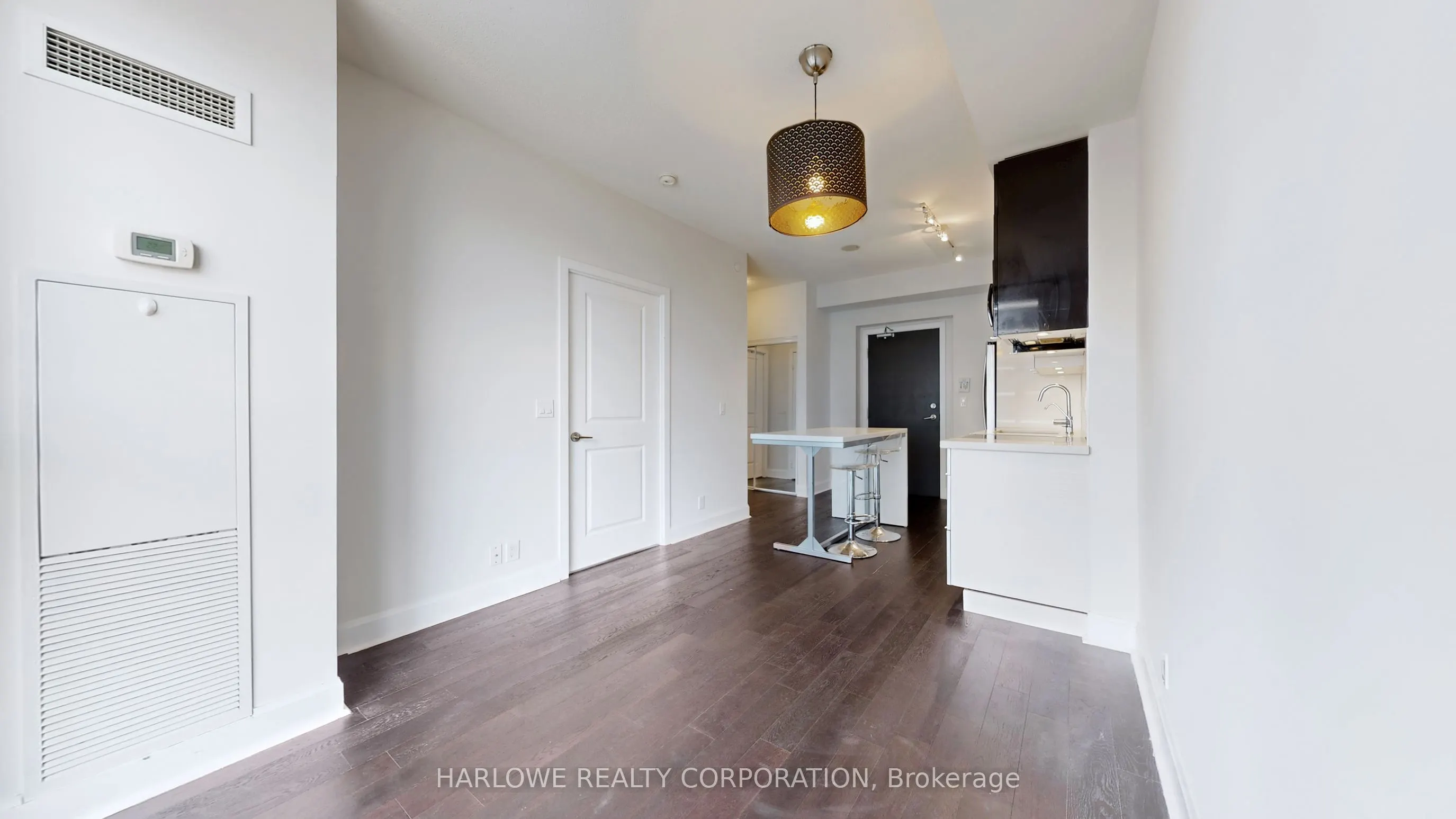 33 Shore Breeze Drive, #2006