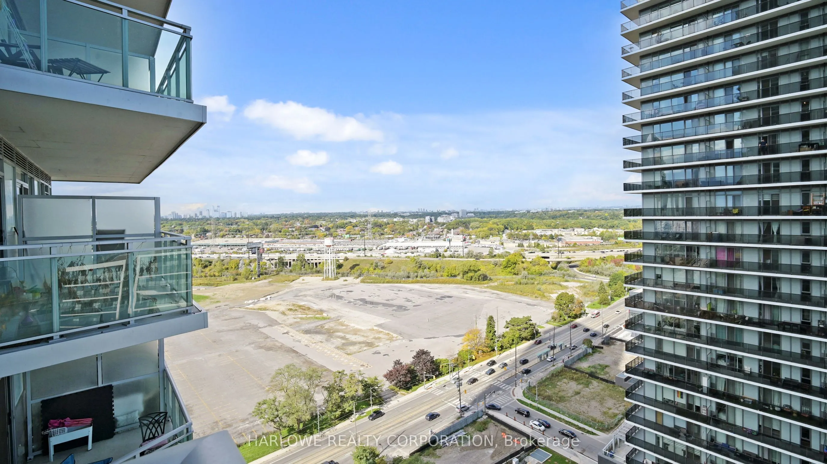 33 Shore Breeze Drive, #2006