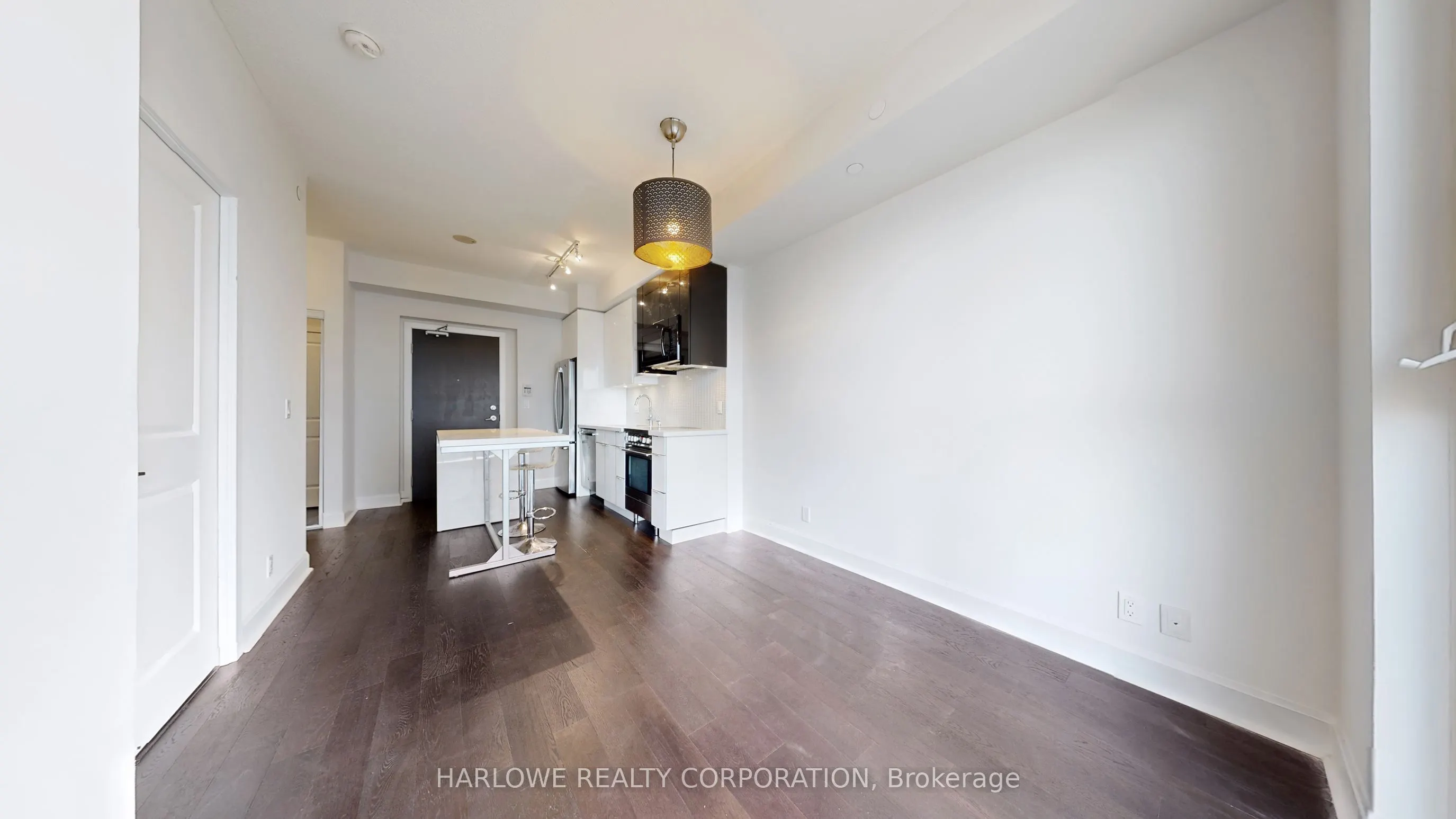 33 Shore Breeze Drive, #2006