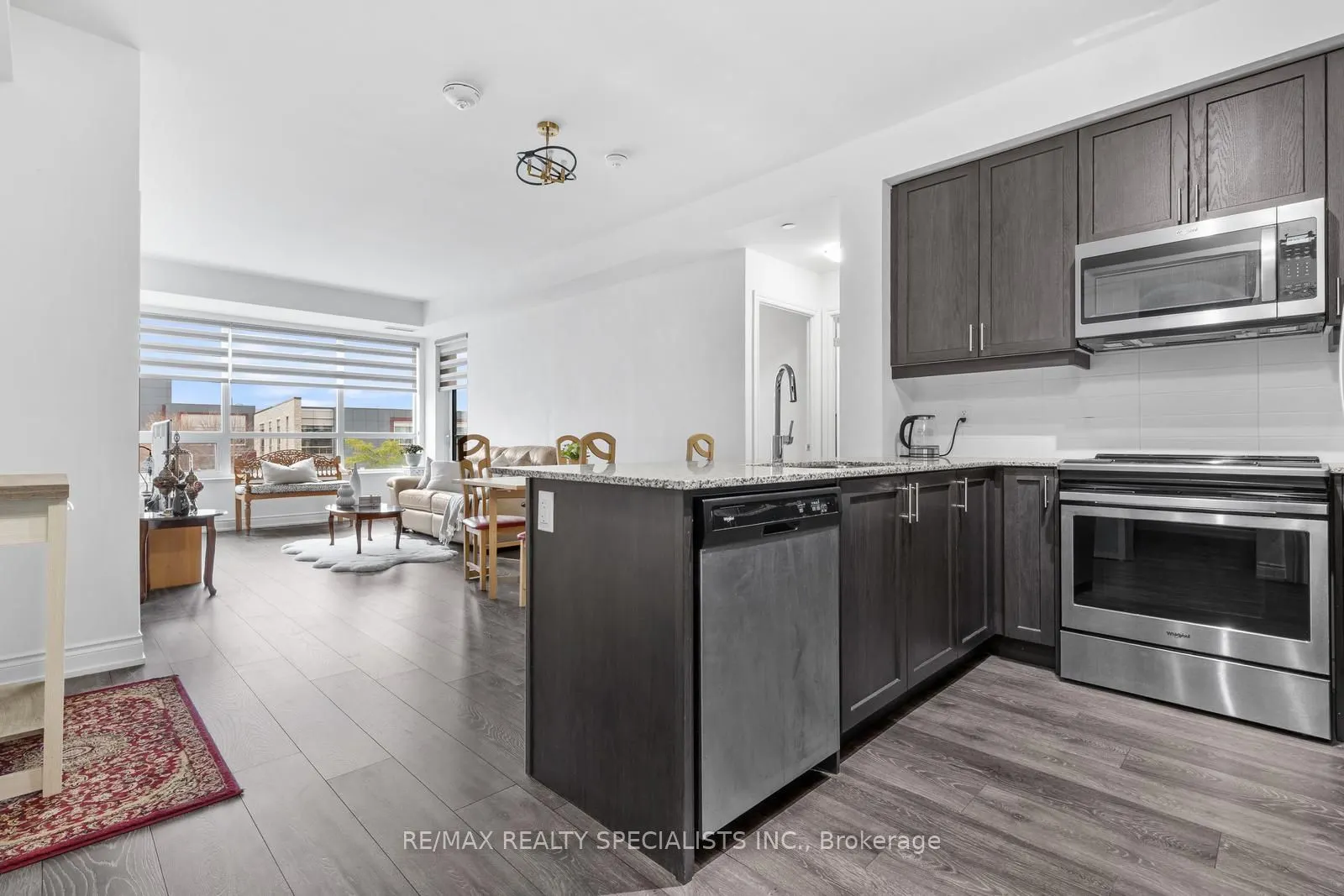 1050 Main Street E