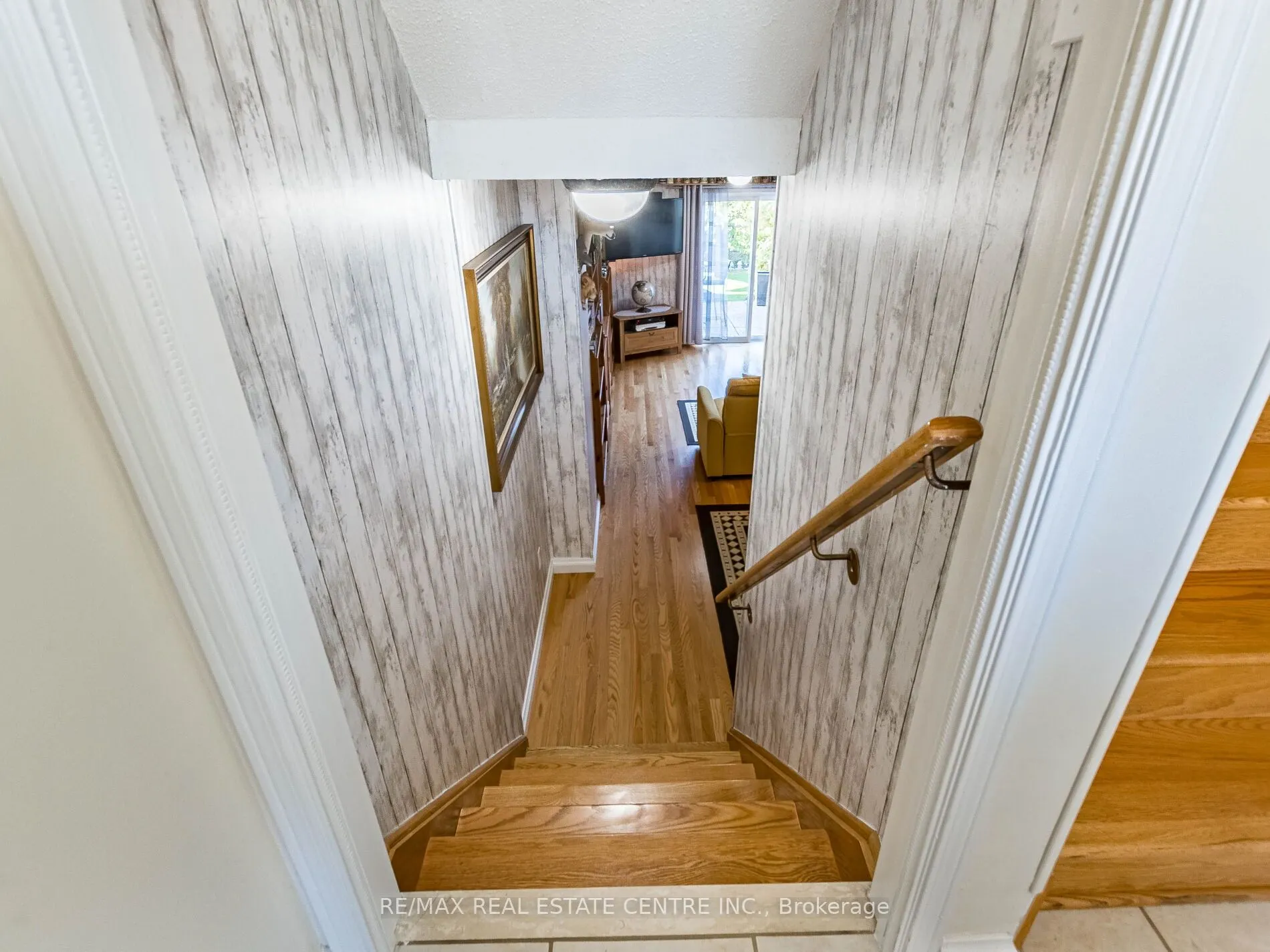 1240 Chapman Crescent