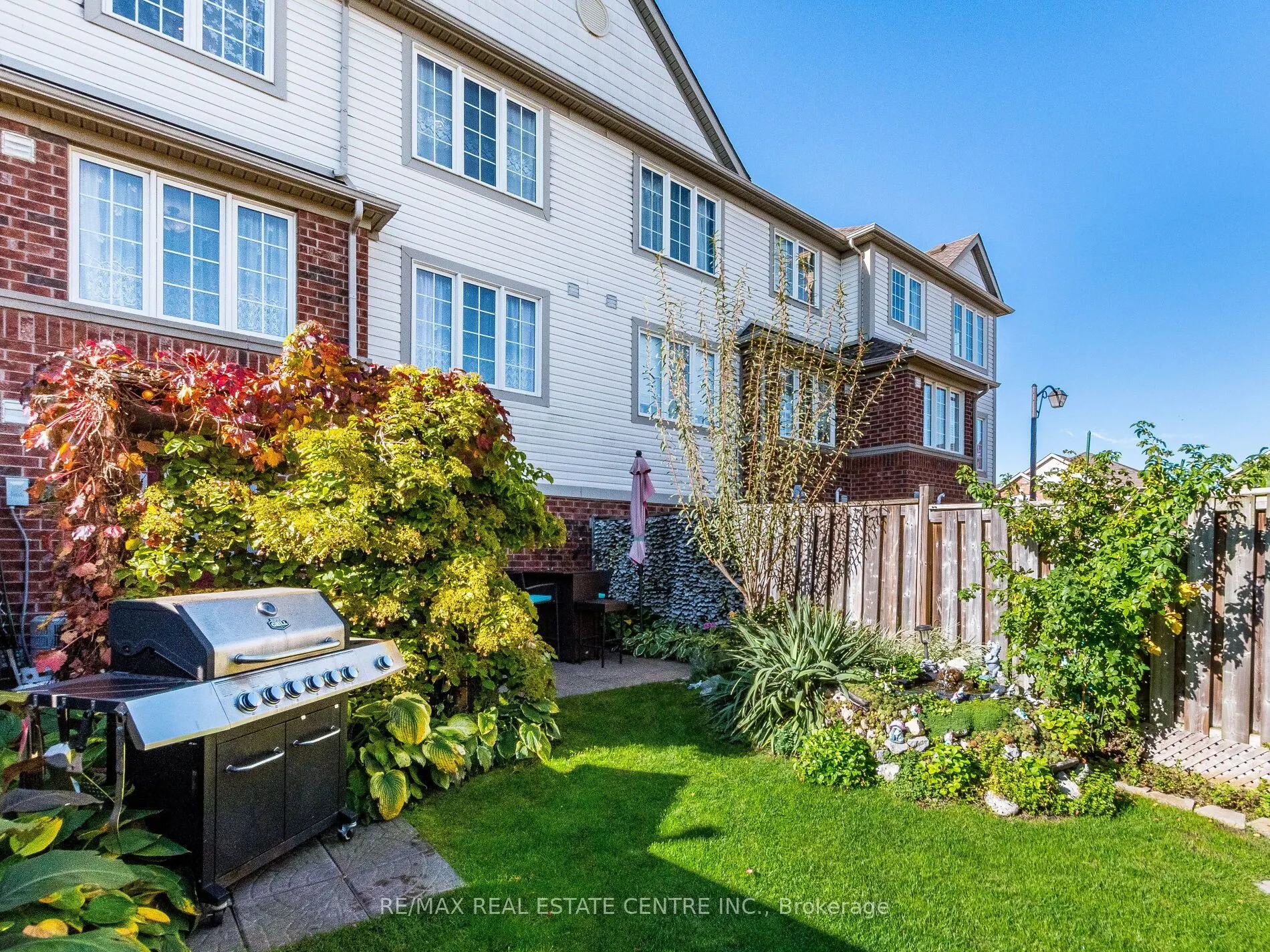 1240 Chapman Crescent