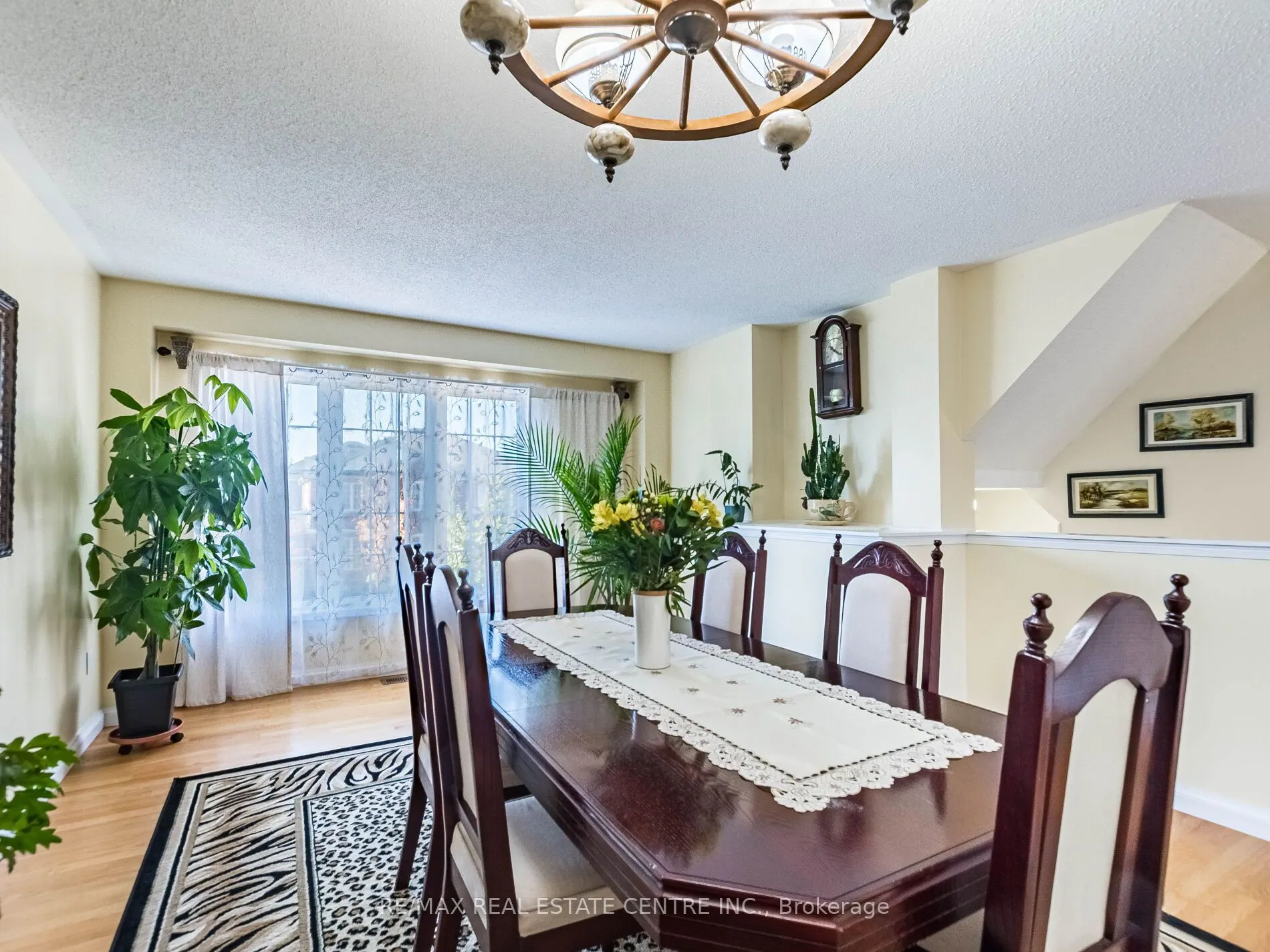 1240 Chapman Crescent