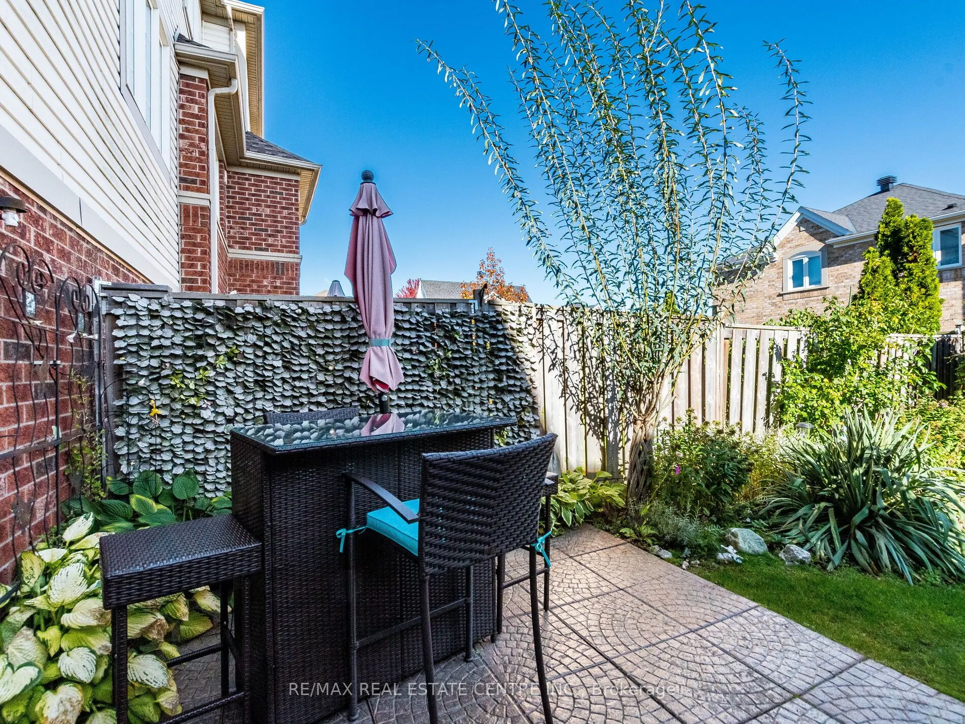 1240 Chapman Crescent