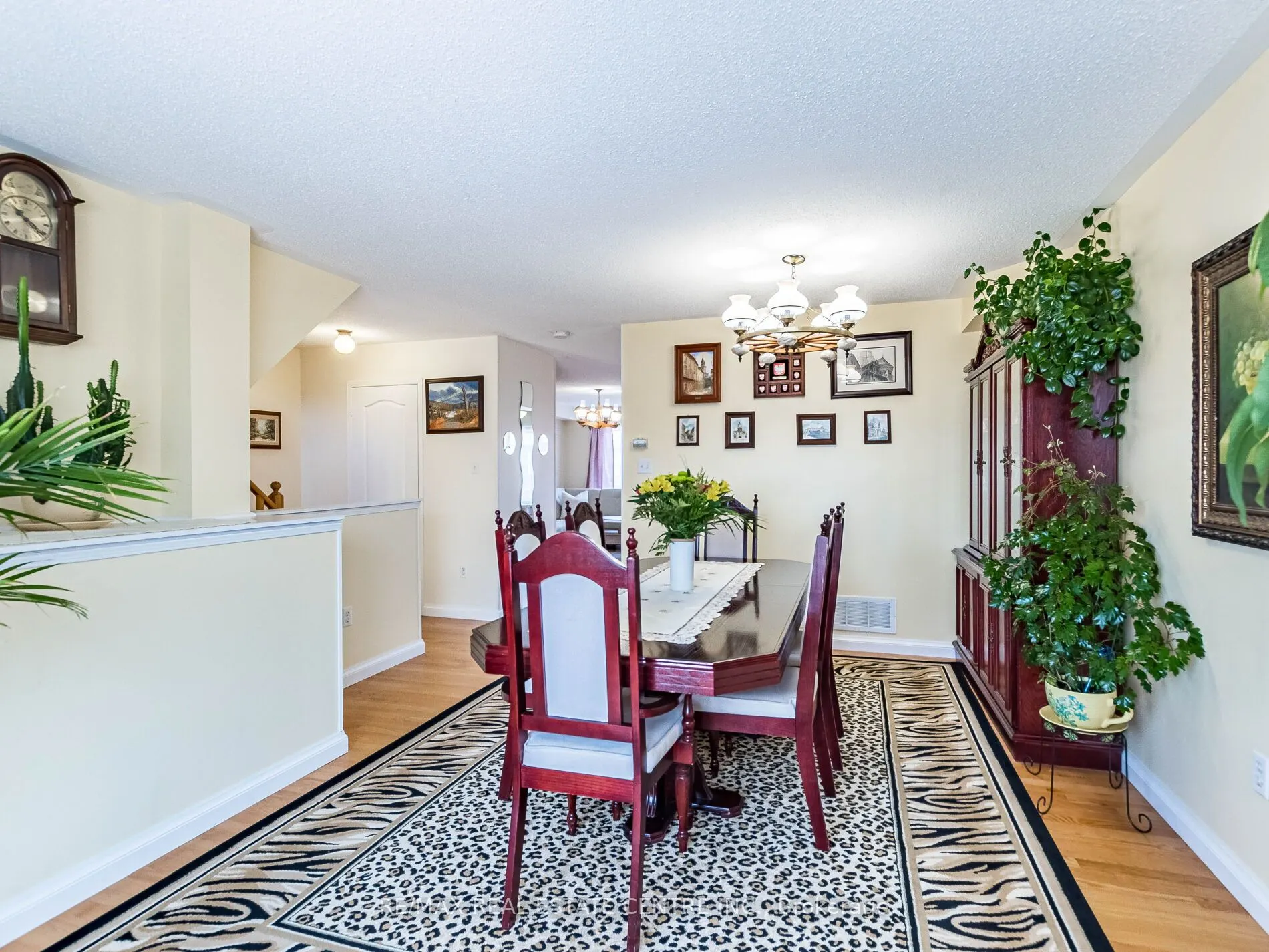 1240 Chapman Crescent