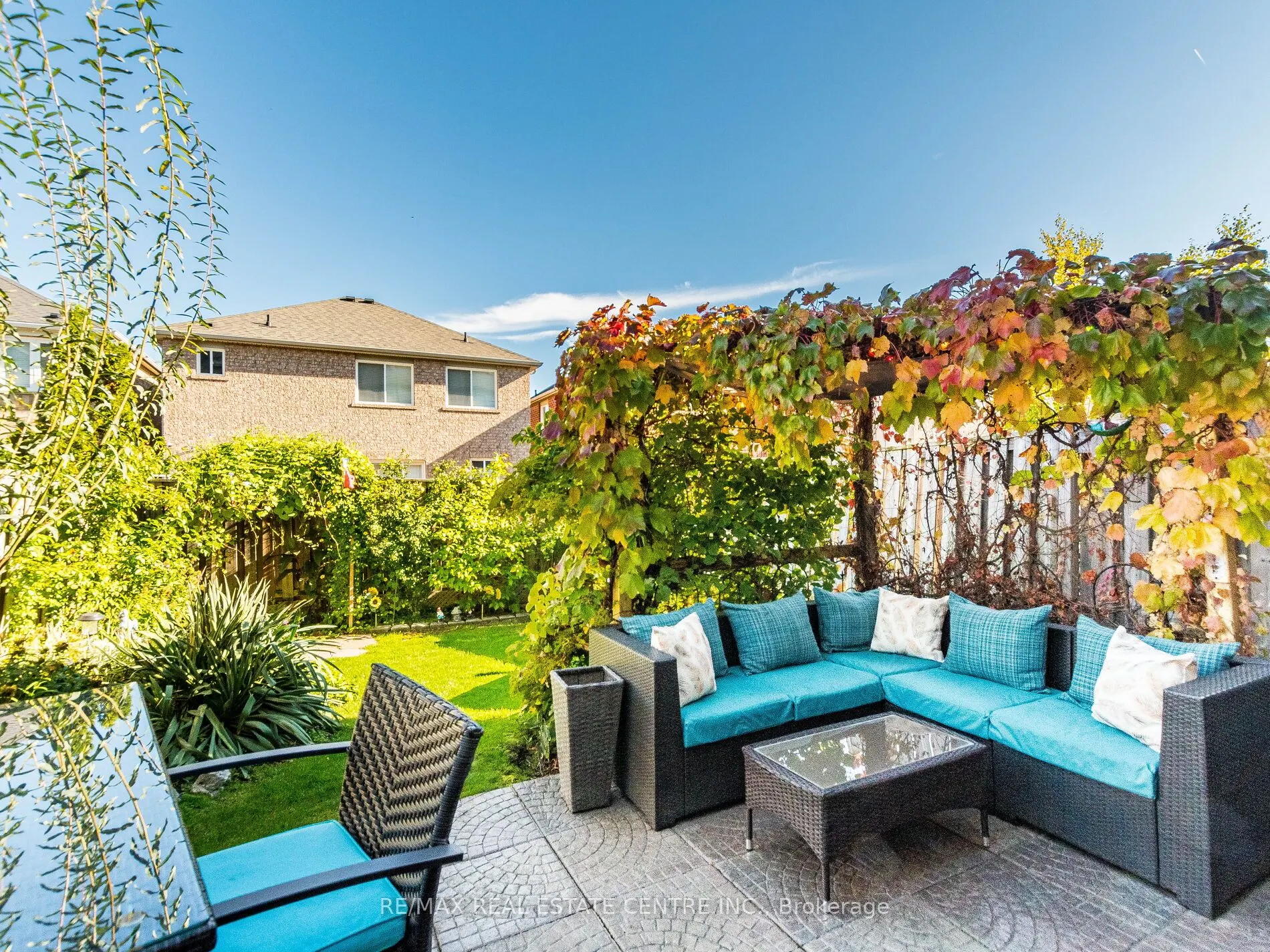 1240 Chapman Crescent