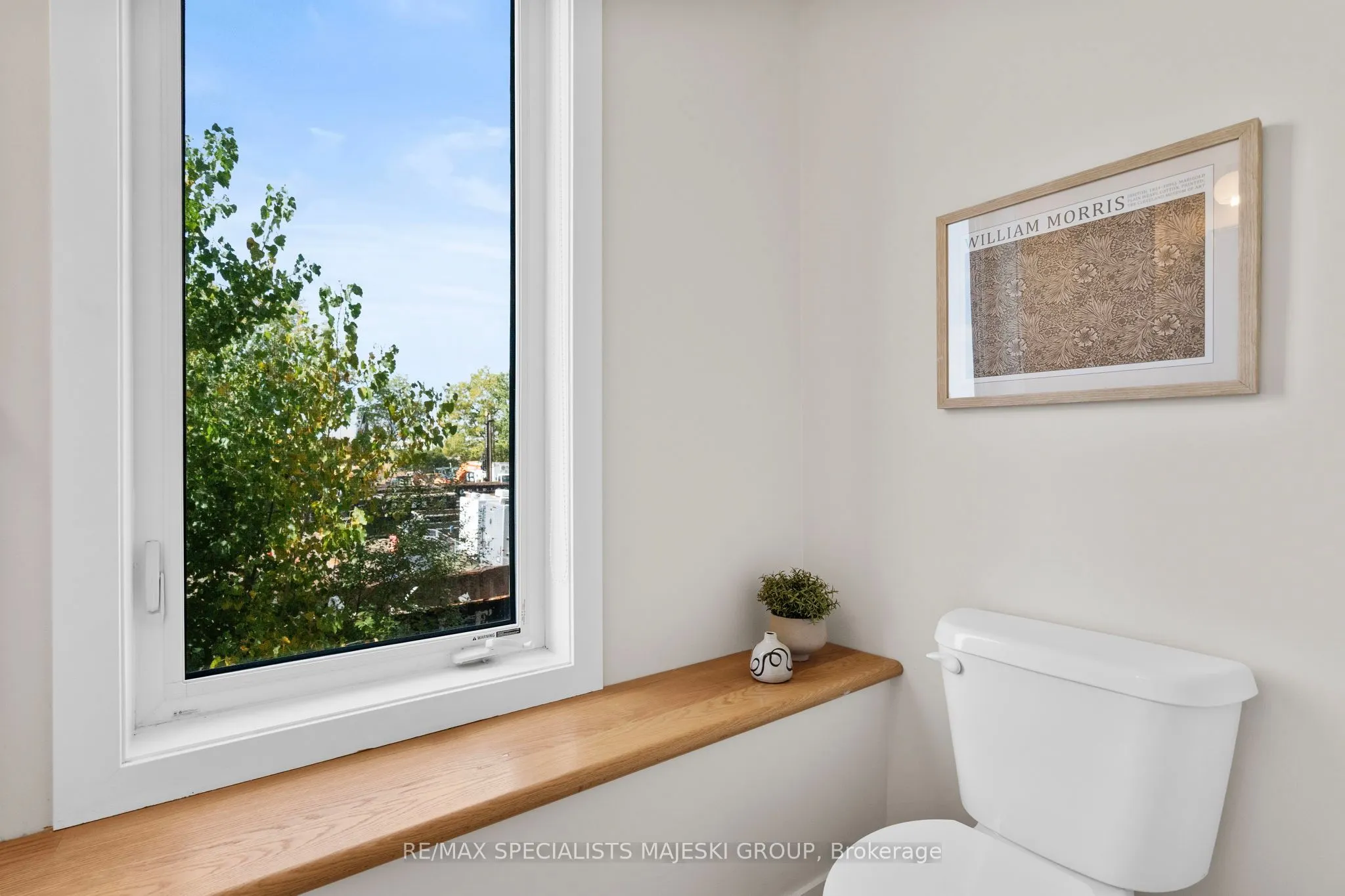 8 Drummond Street, #417