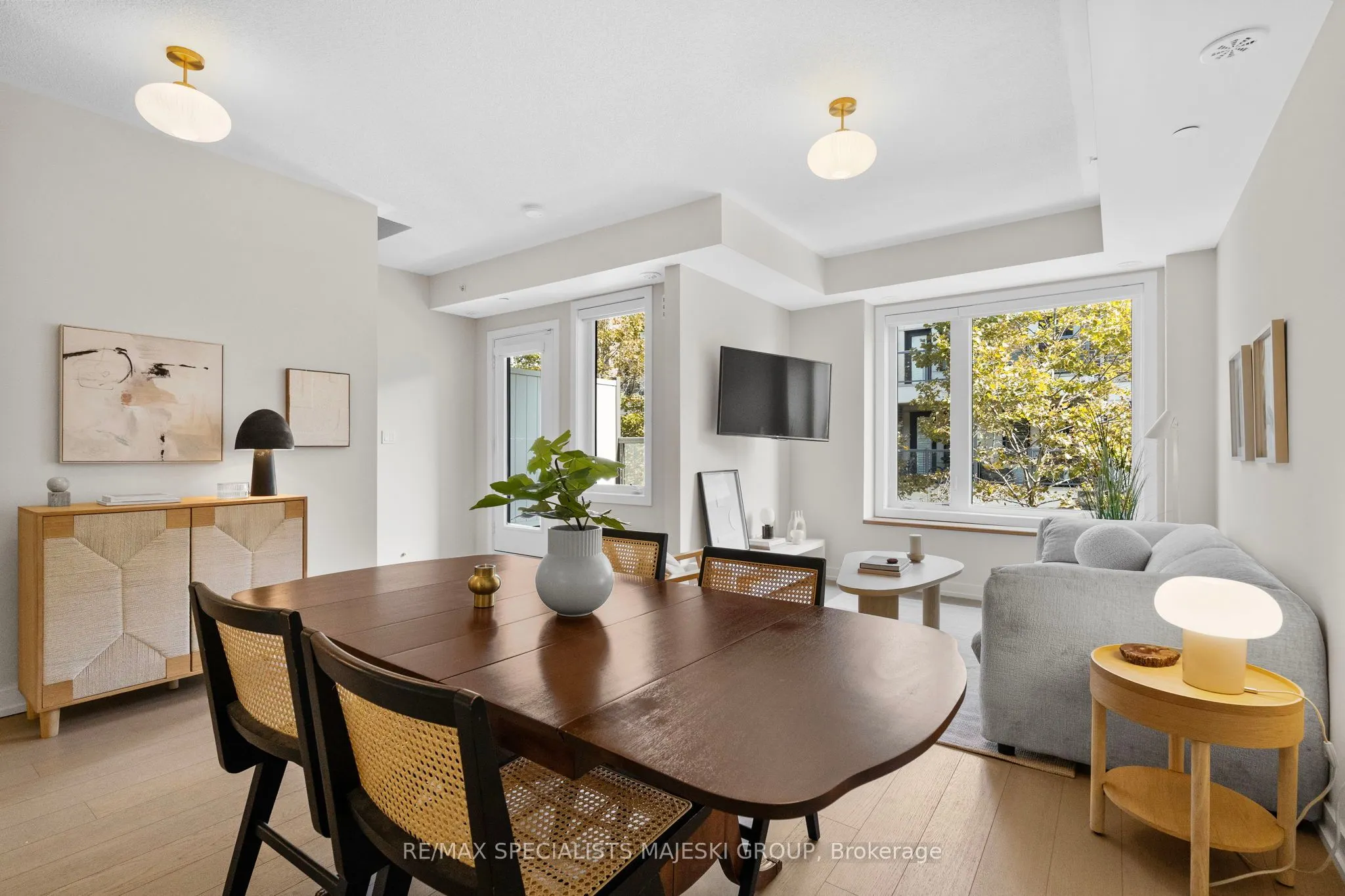 8 Drummond Street, #417