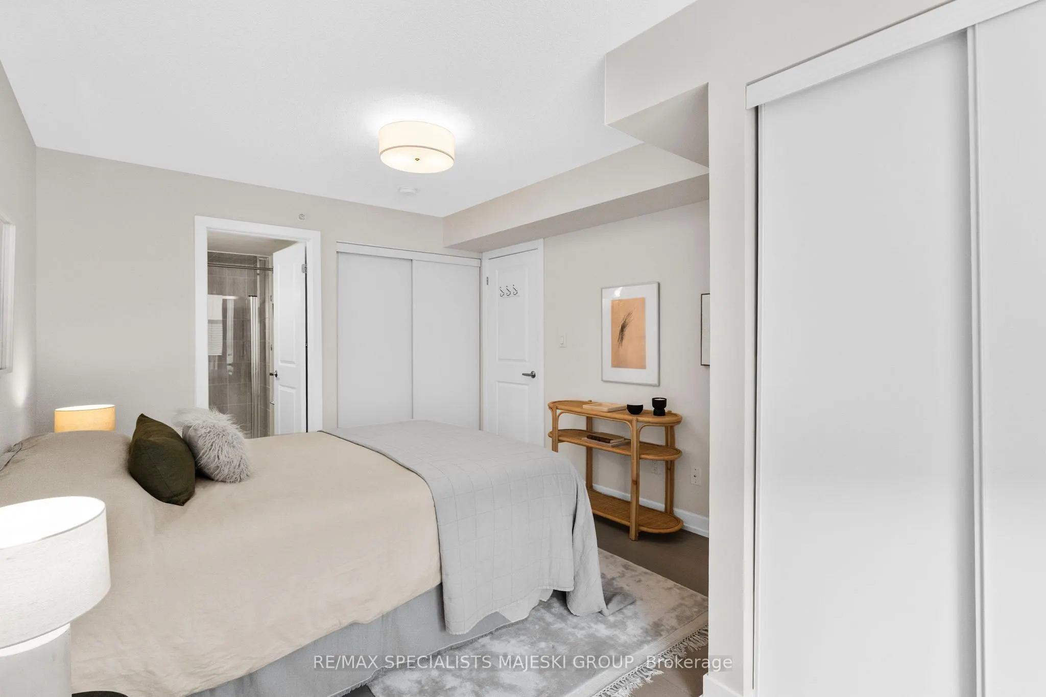 8 Drummond Street, #417