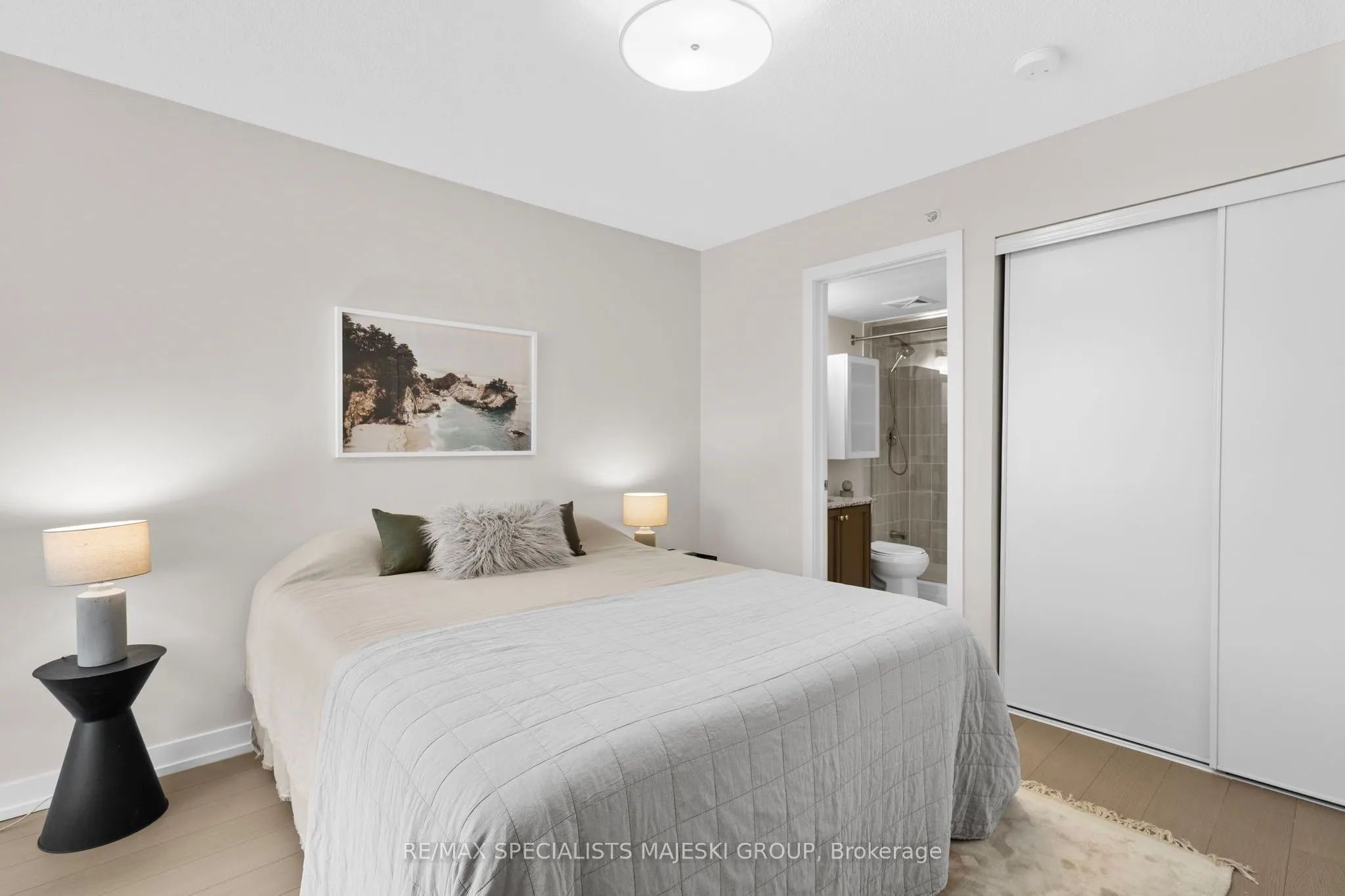 8 Drummond Street, #417