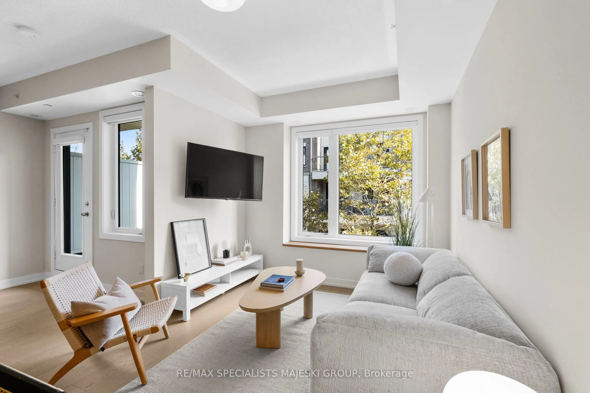 8 Drummond Street, #417