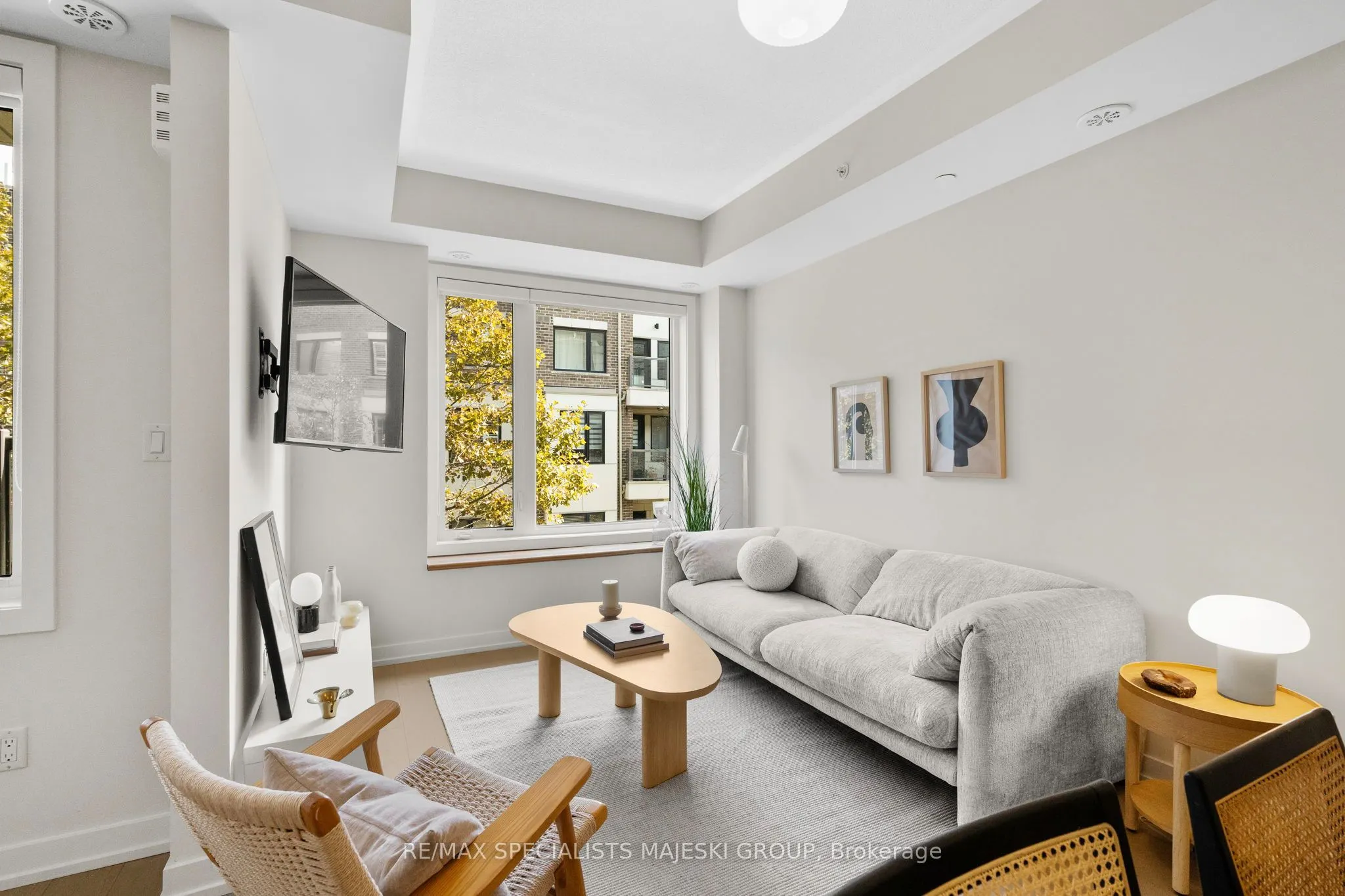 8 Drummond Street, #417