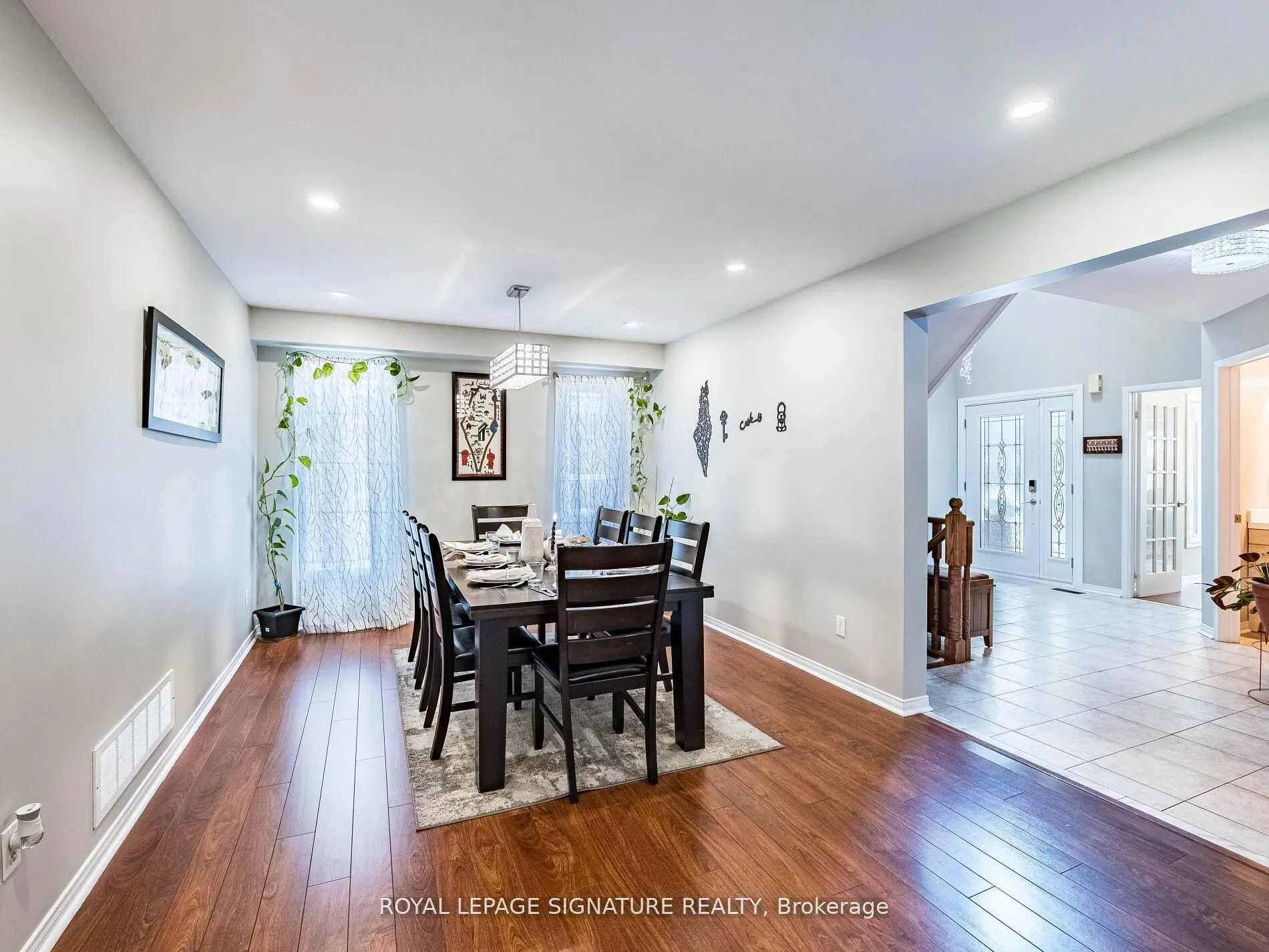 1013 Freeman Trail W