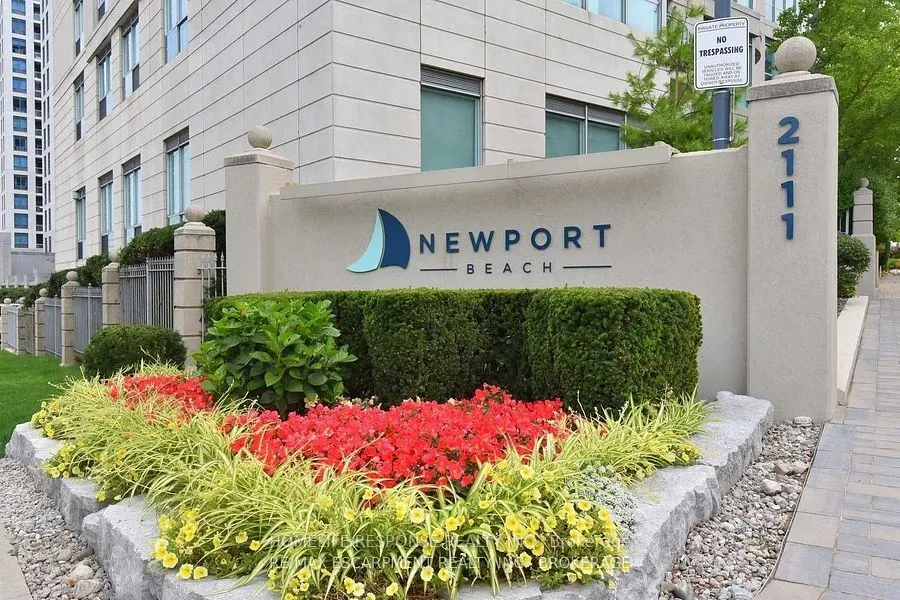 2111 Lakeshore Boulevard W, #809
