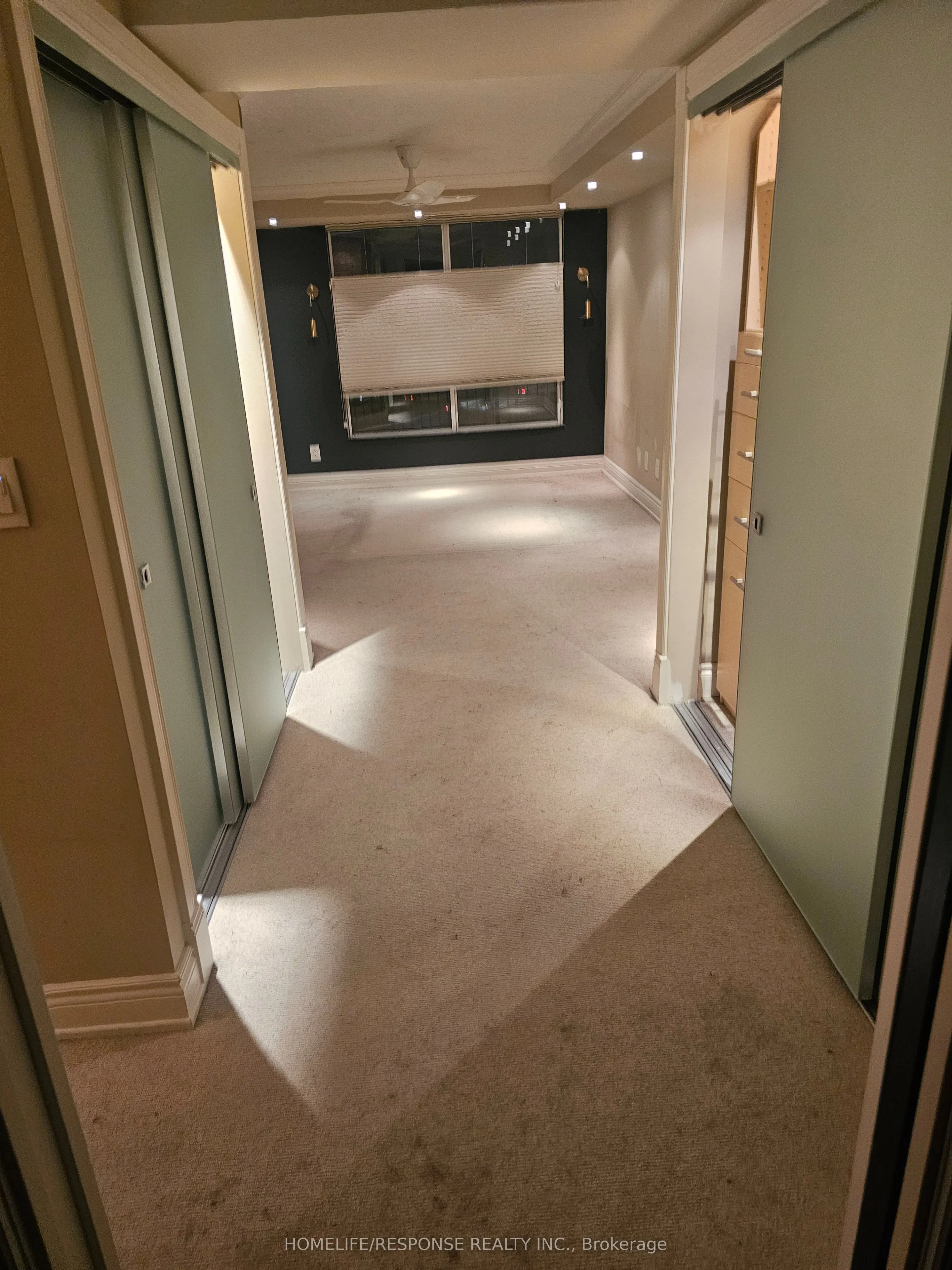 2111 Lakeshore Boulevard W, #809