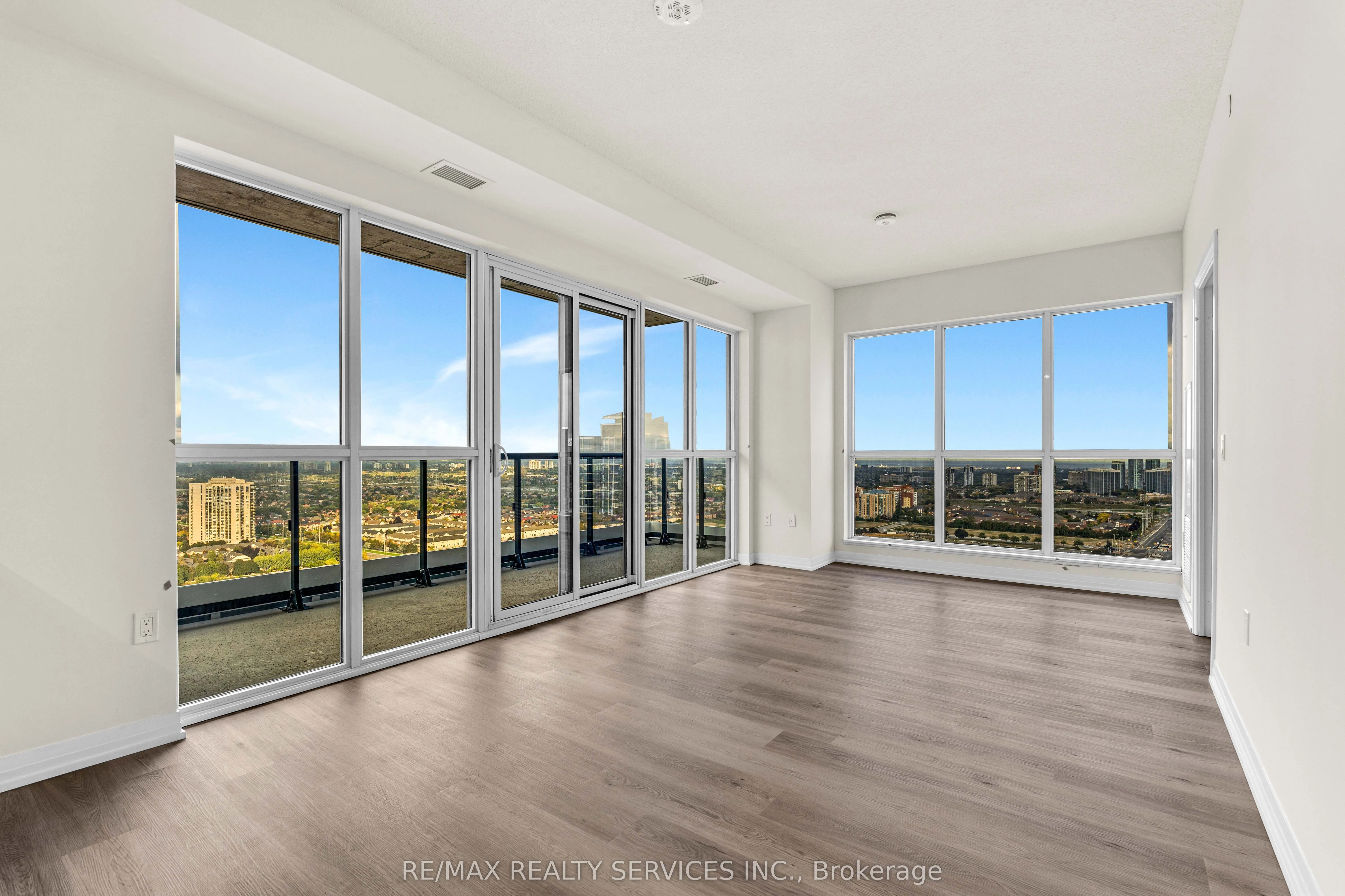 15 Watergarden Drive, #2501