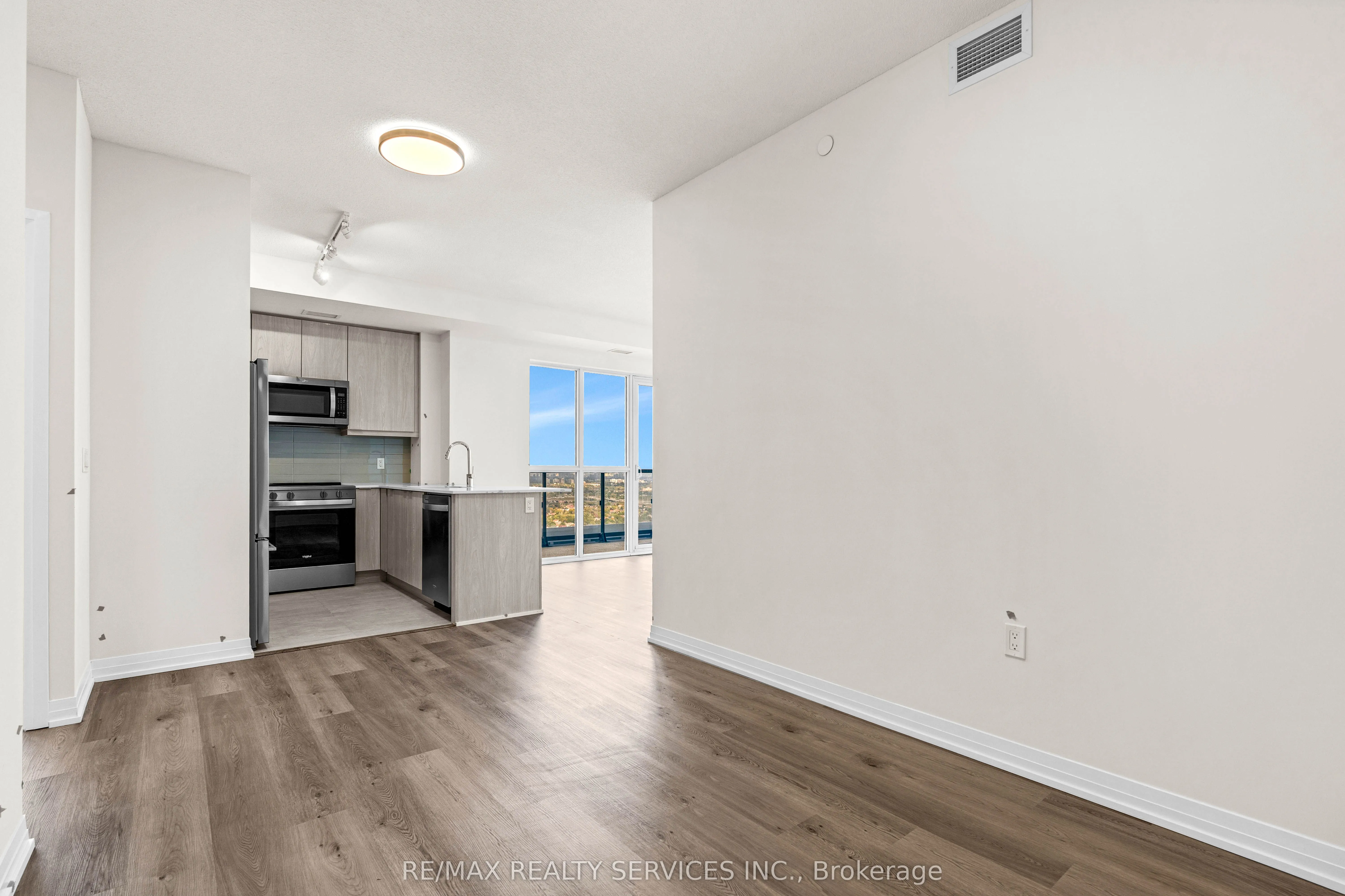 15 Watergarden Drive, #2501