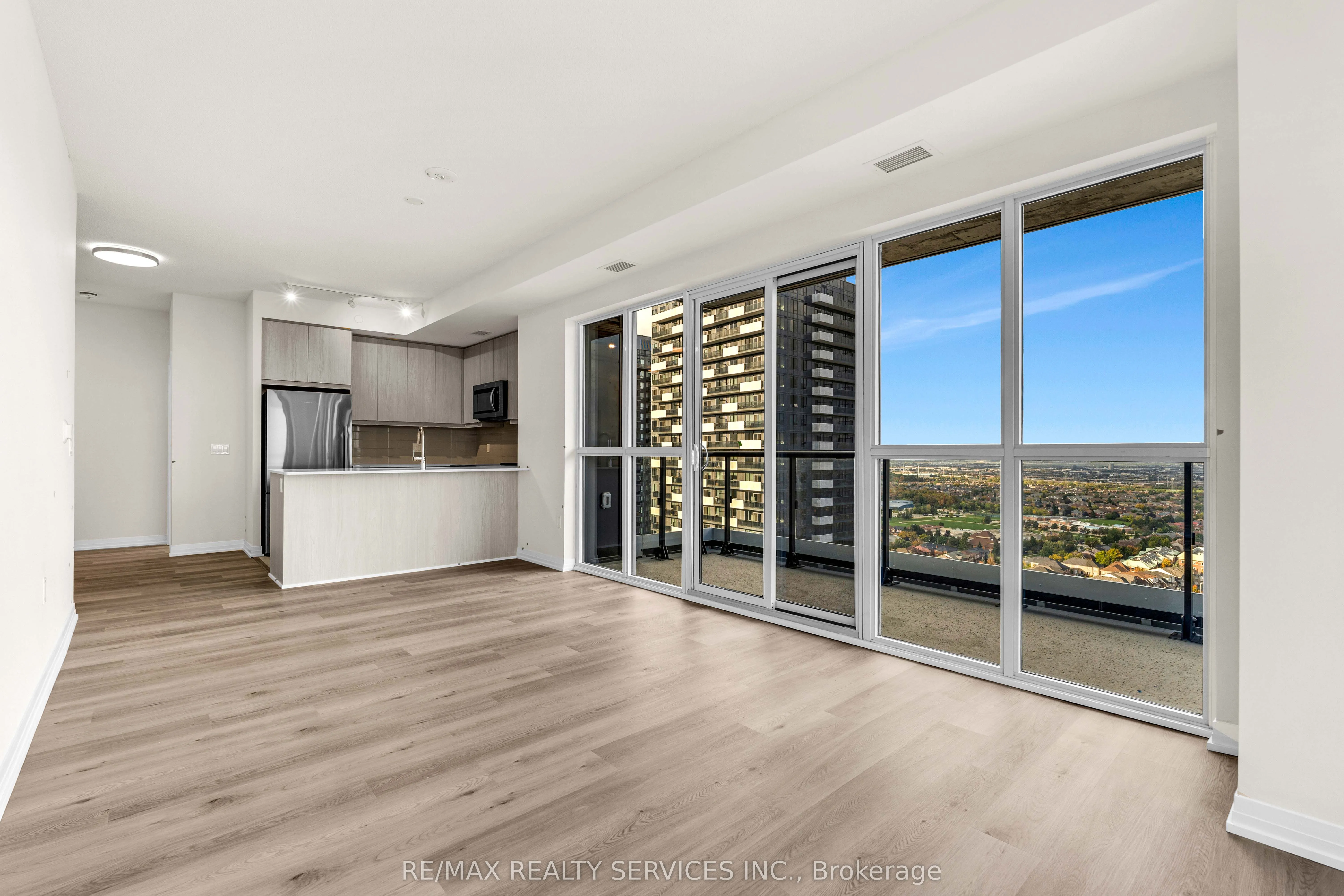 15 Watergarden Drive, #2501