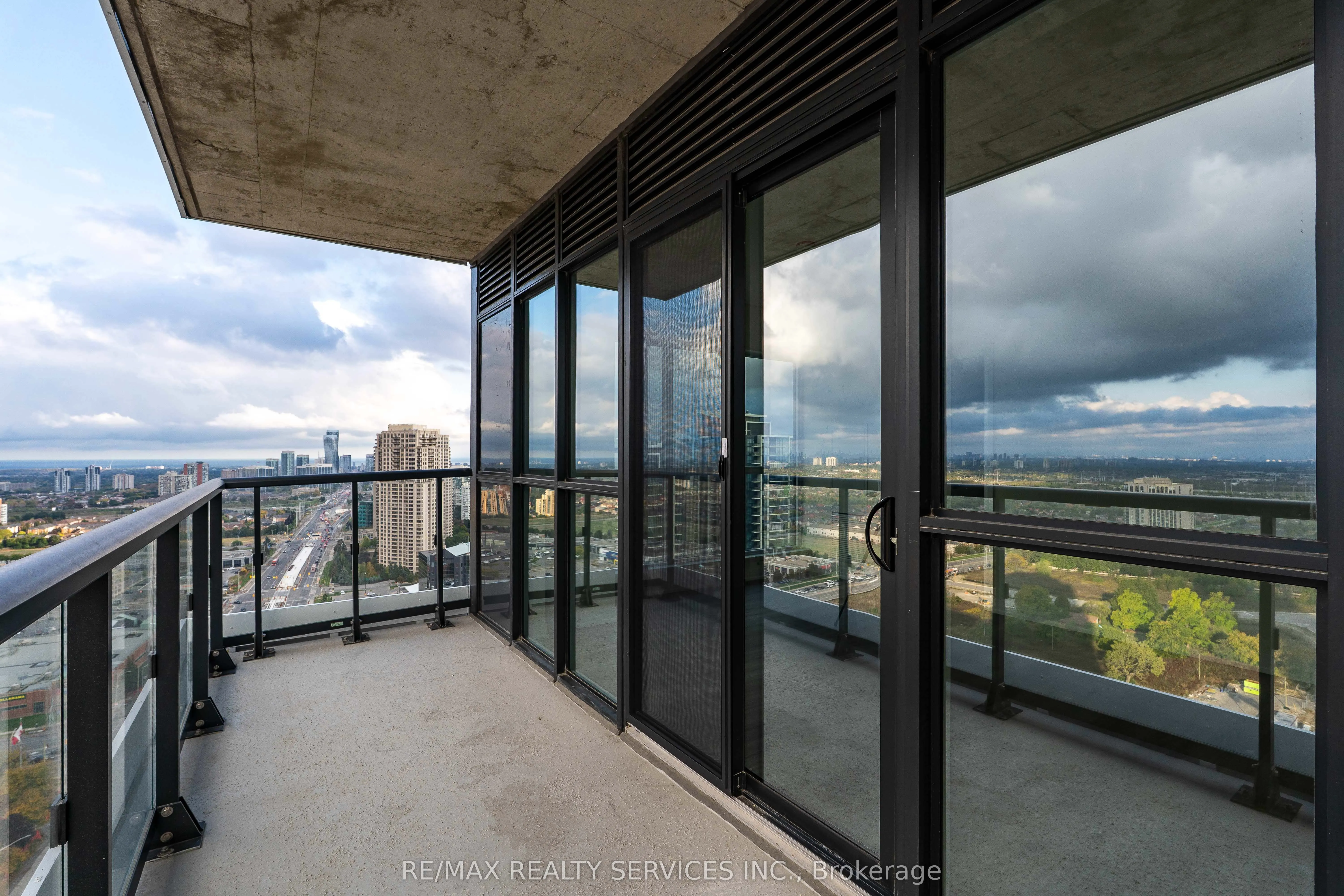 15 Watergarden Drive, #2501