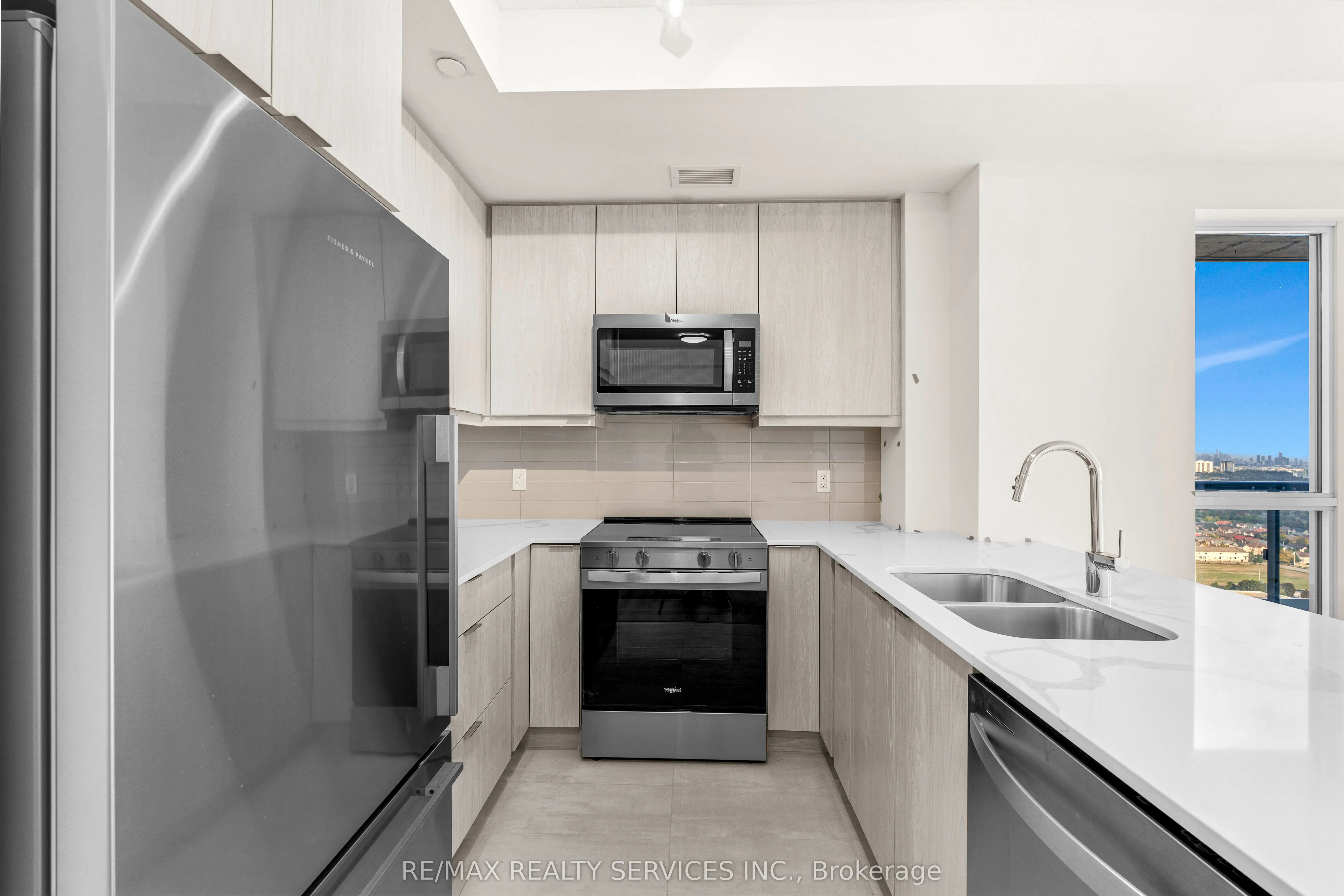 15 Watergarden Drive, #2501