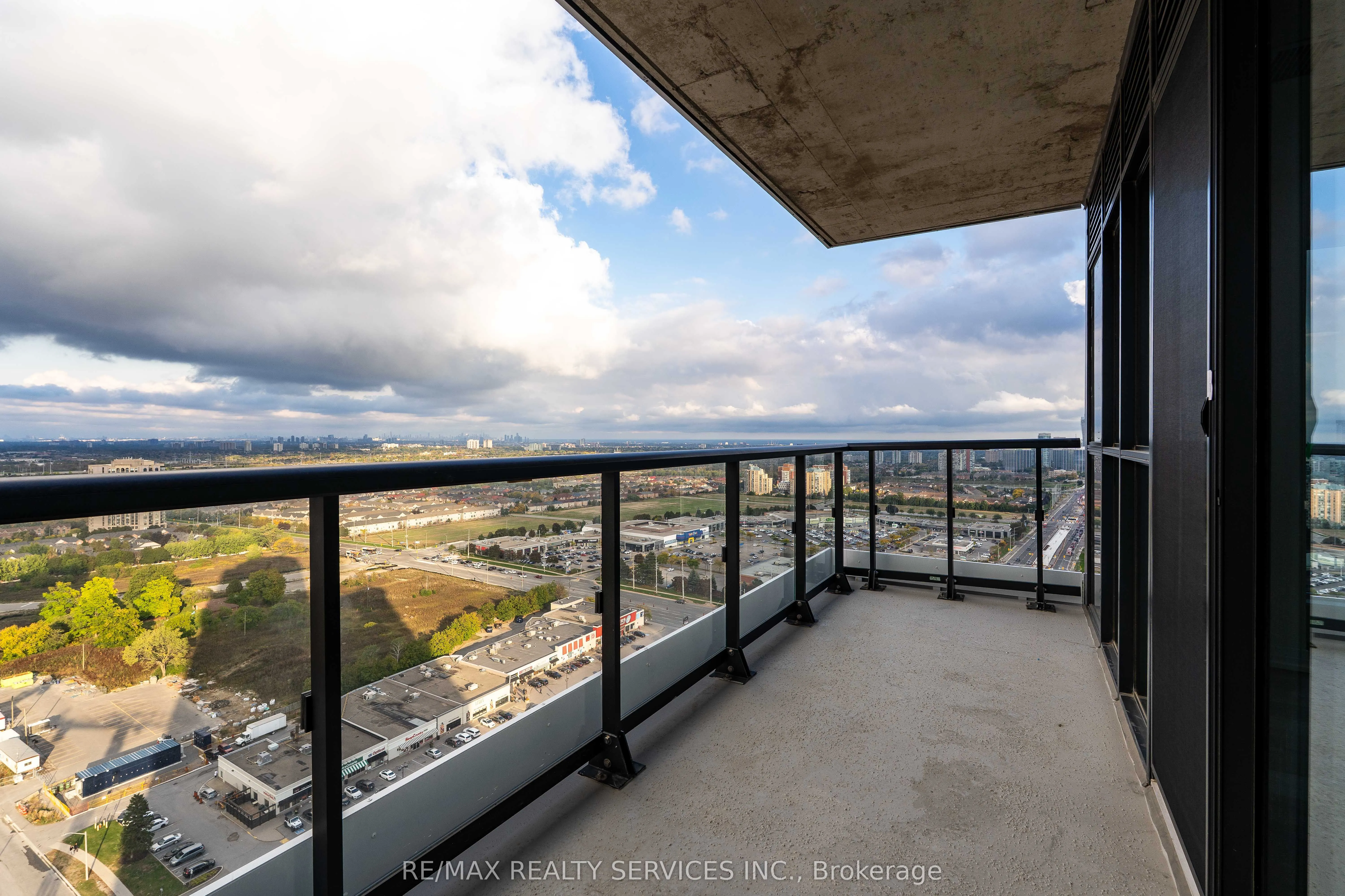 15 Watergarden Drive, #2501